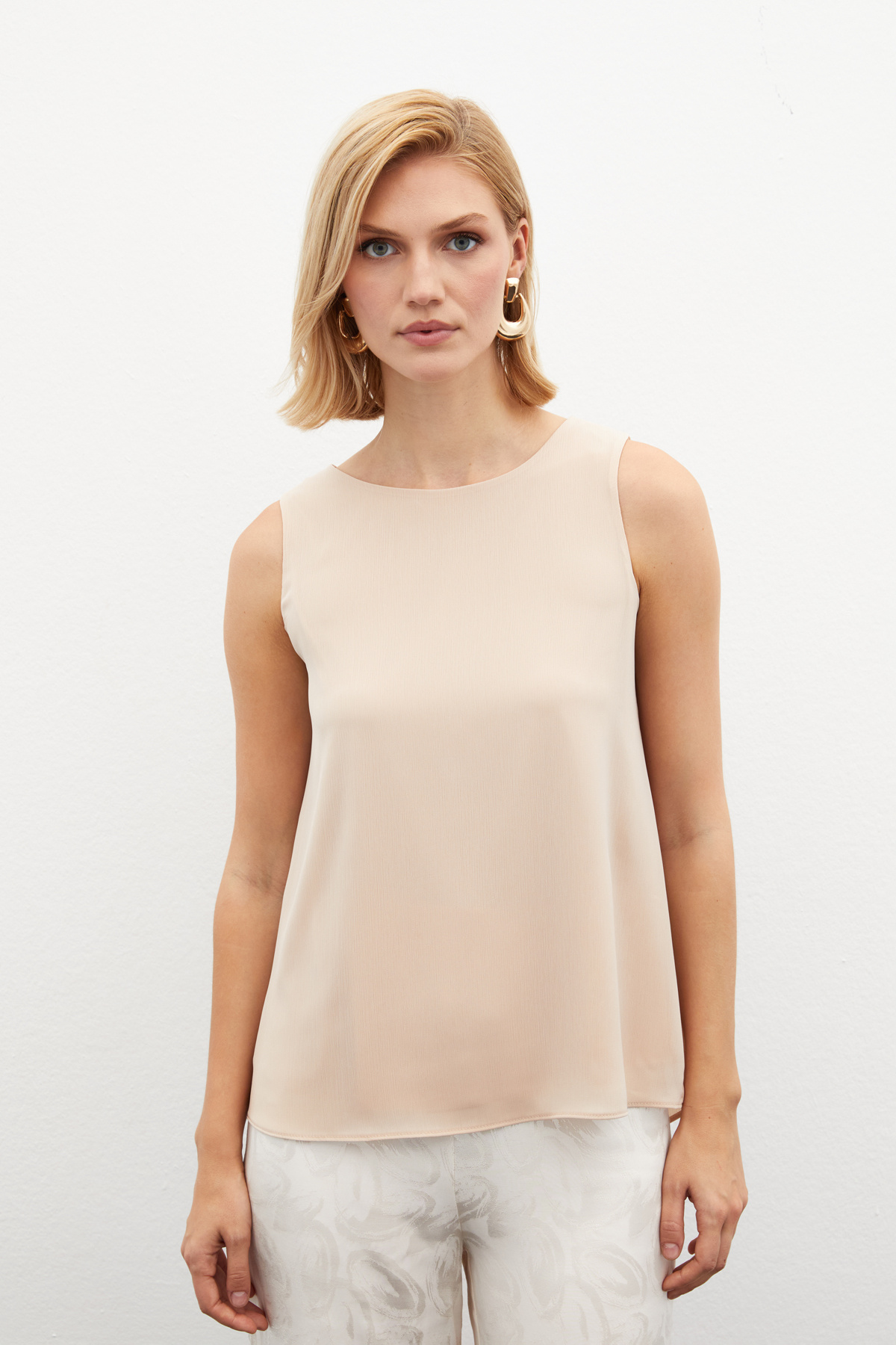 Sleeveless Loose Blouse - BEIGE