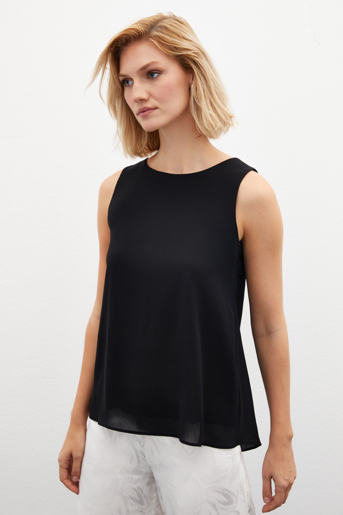 Sleeveless Loose Blouse - BLACK