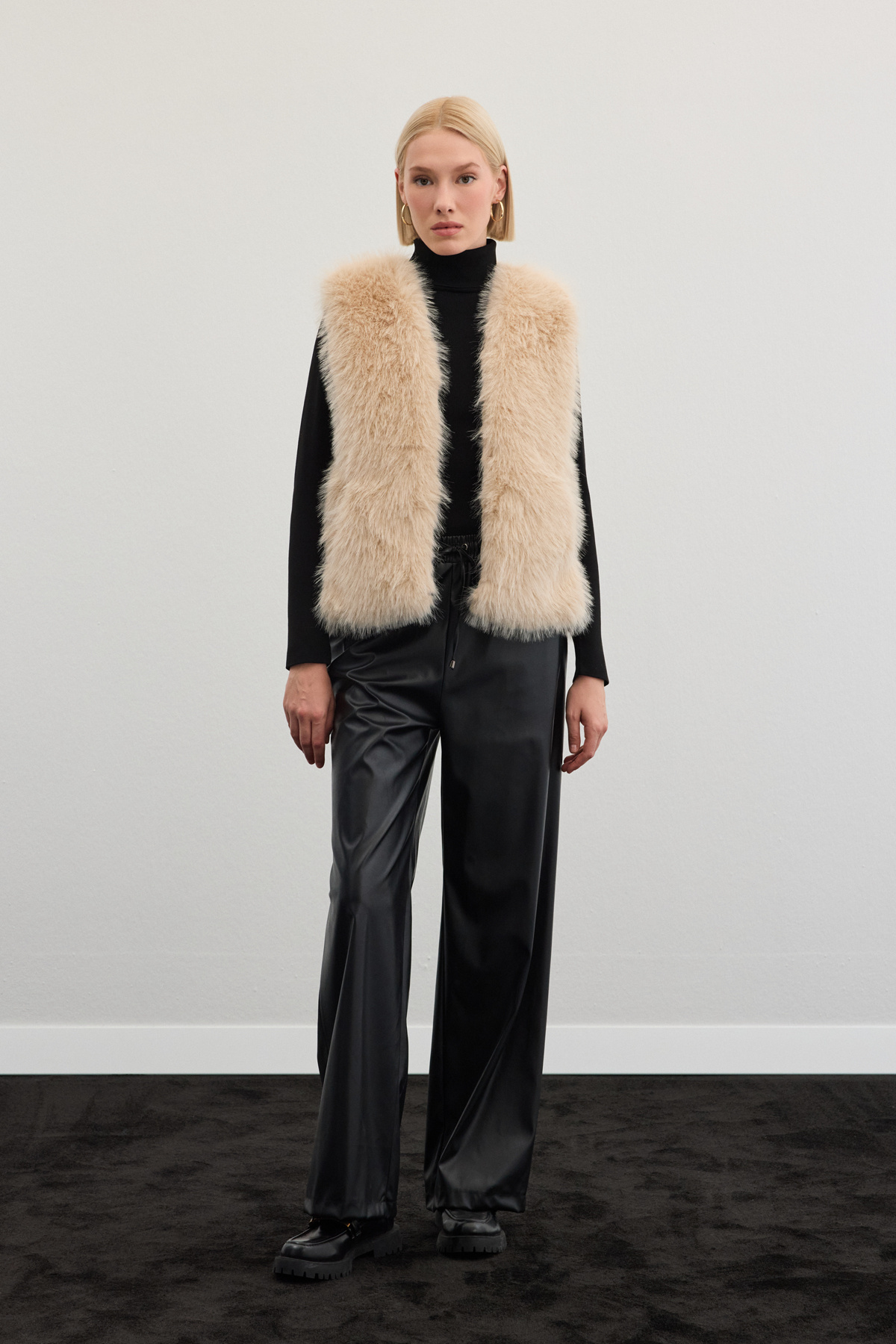 Kolsuz Uzun Yelek - Ekru