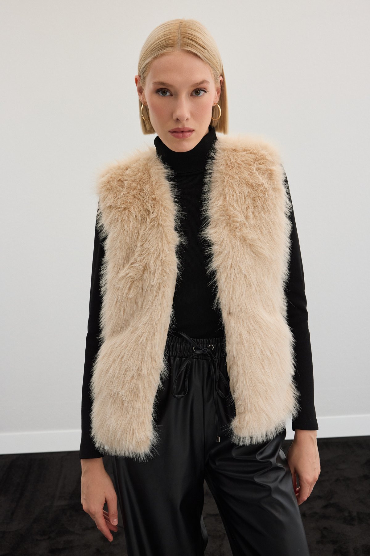 Kolsuz Uzun Yelek - Ekru