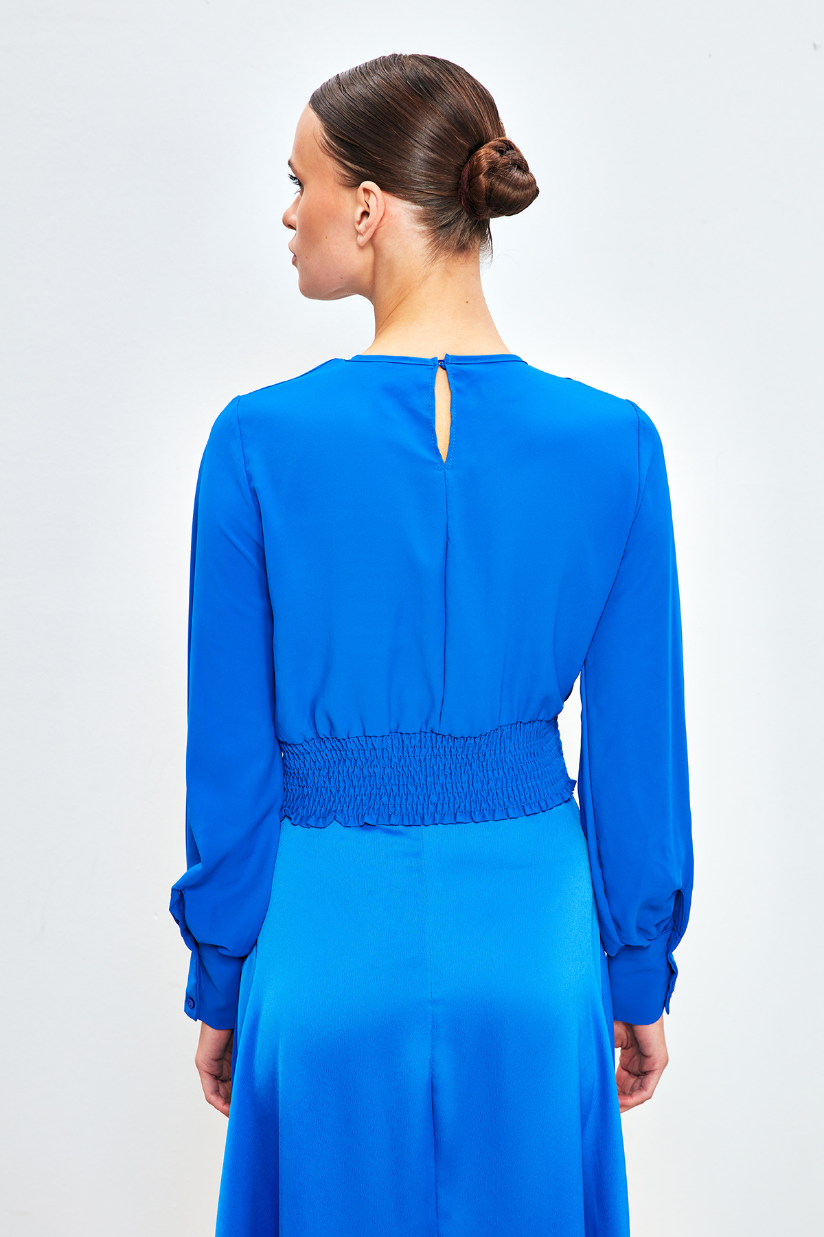 Kolye Detaylı Crop Bluz - SAX MAVİ