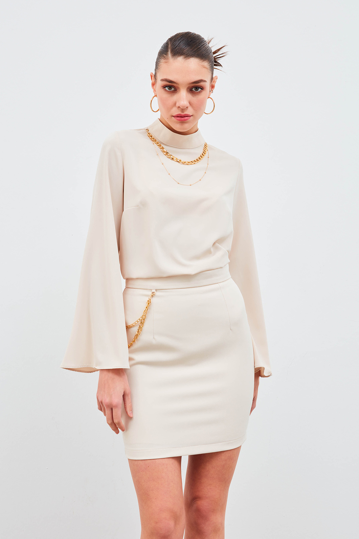 Kolyeli İspanyol Kol Bluz - BEJ