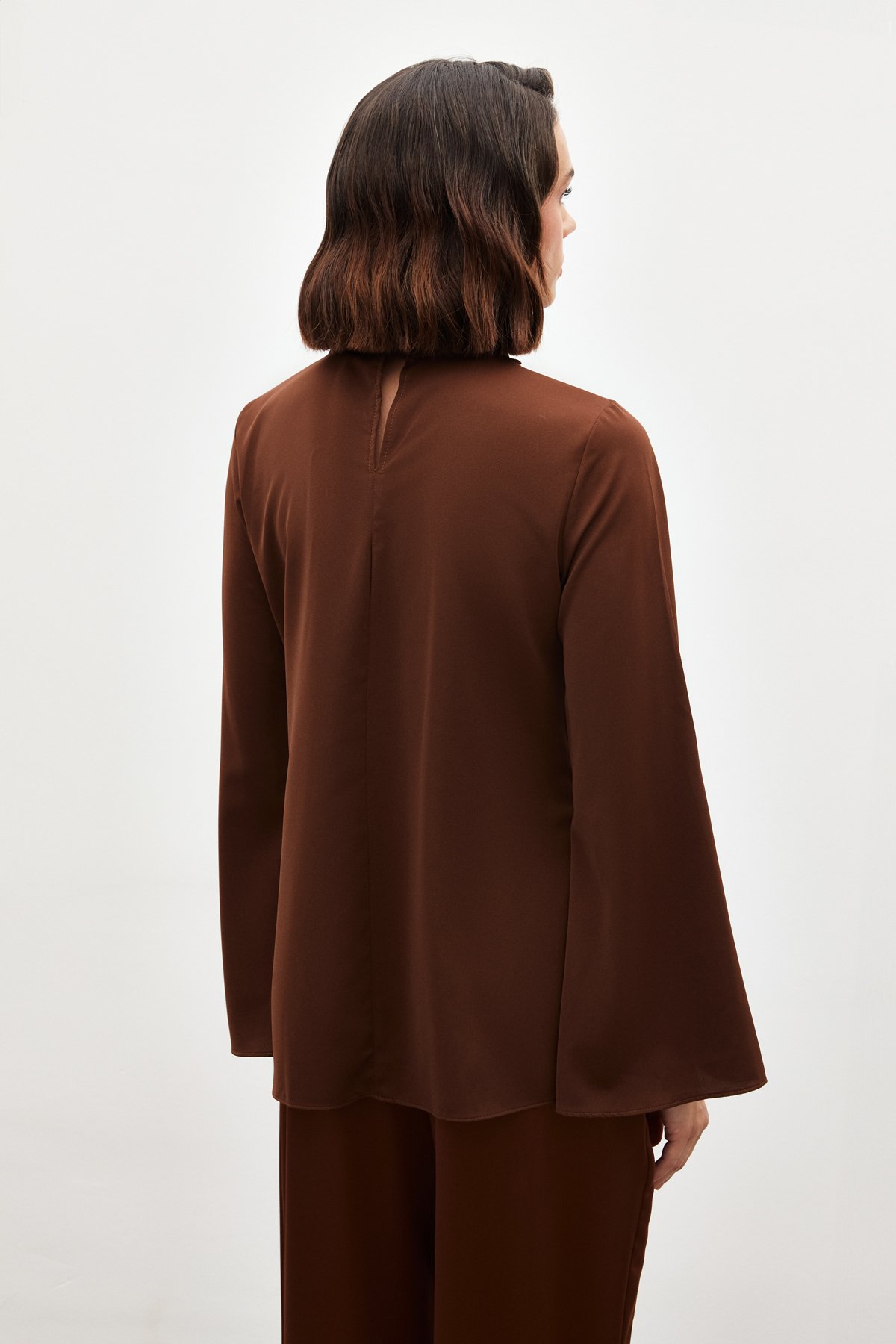 Kolyeli İspanyol Kol Bluz - KAHVE