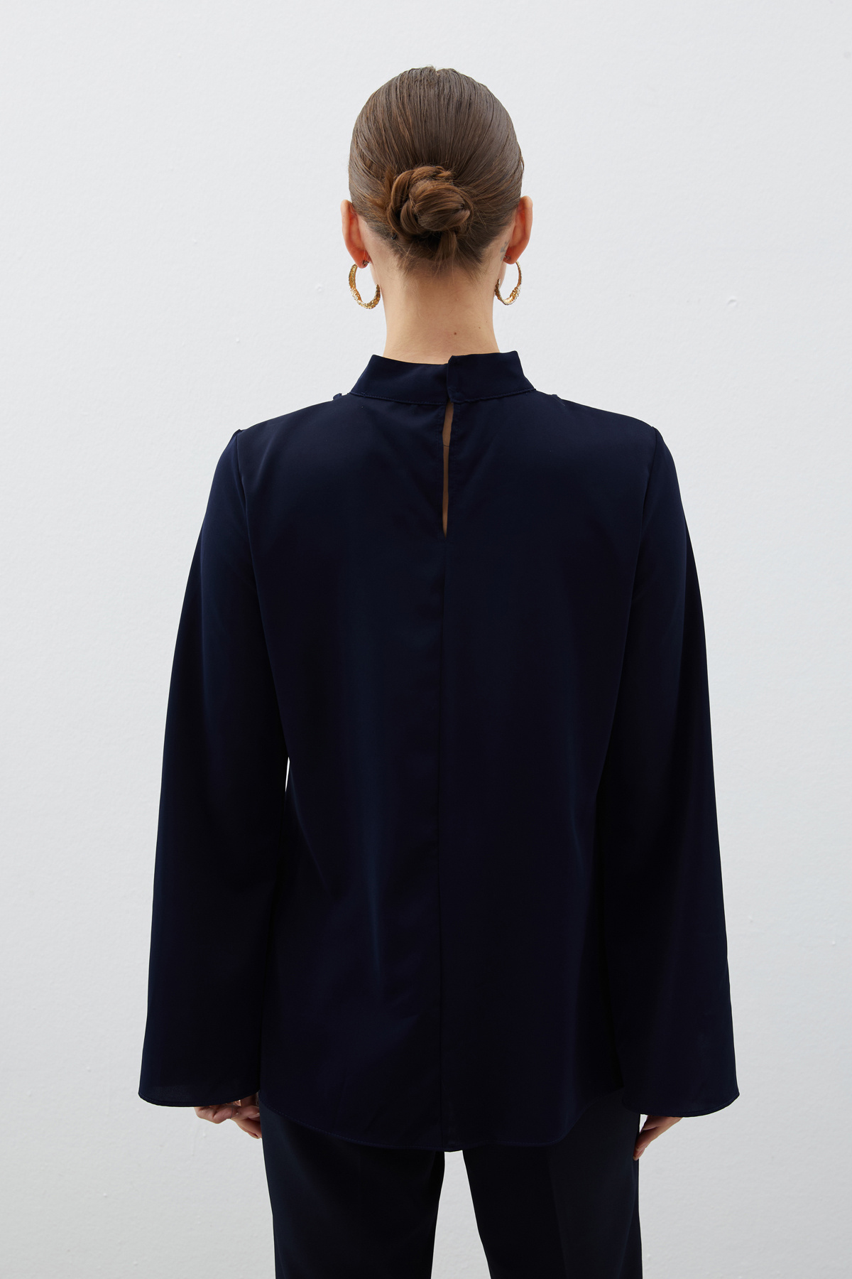 Kolyeli İspanyol Kol Bluz - LACİVERT