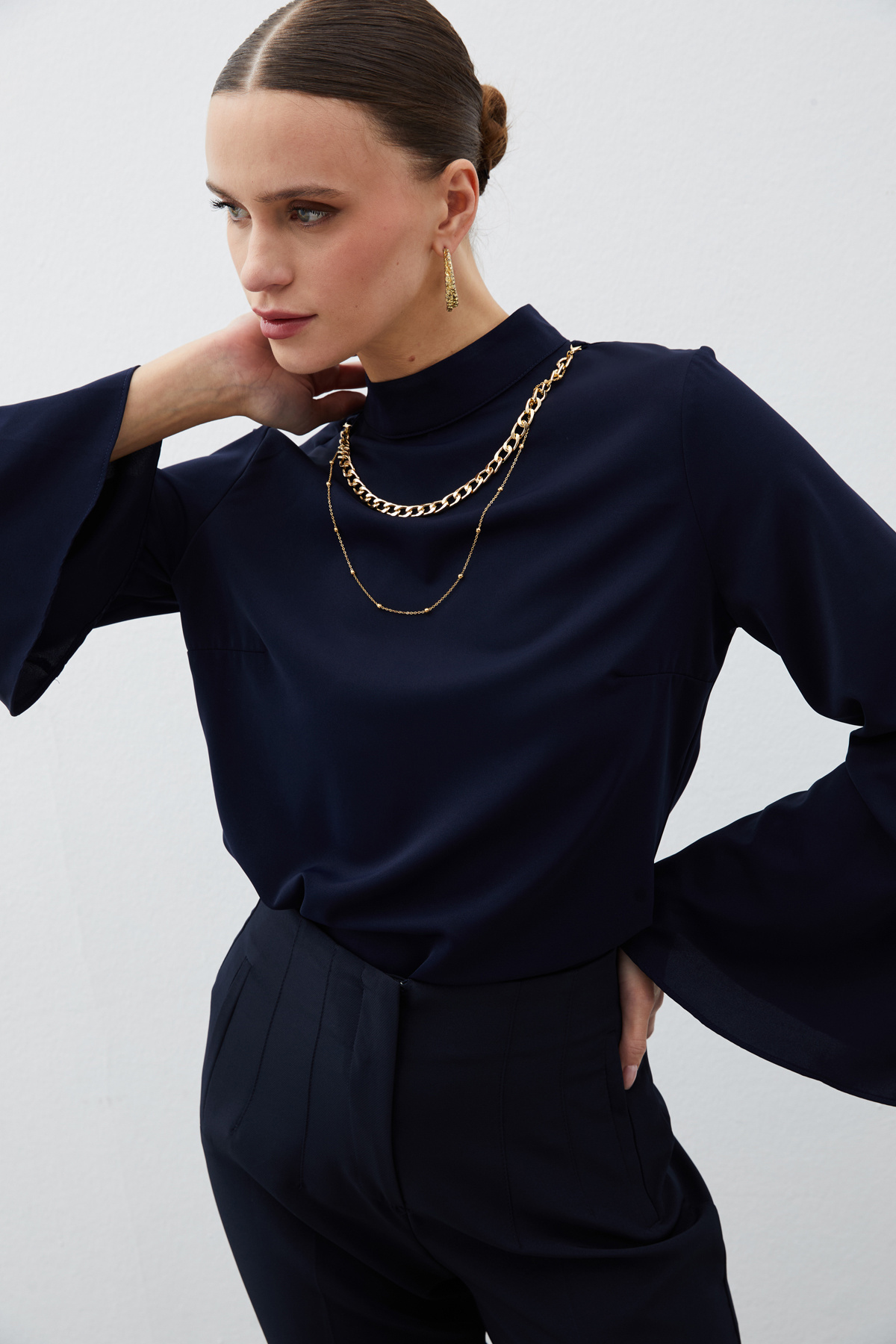 Kolyeli İspanyol Kol Bluz - LACİVERT