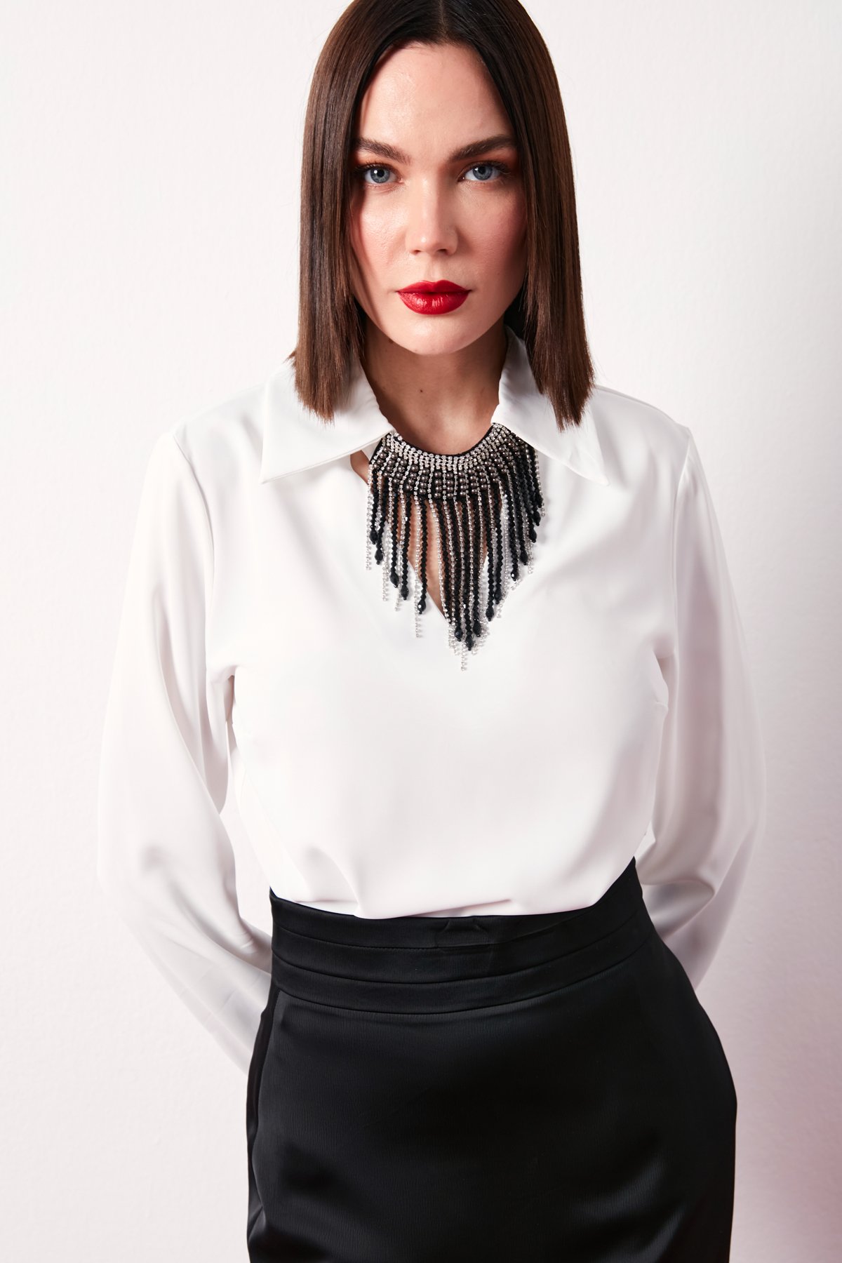 Kolyeli Salaş Bluz - EKRU