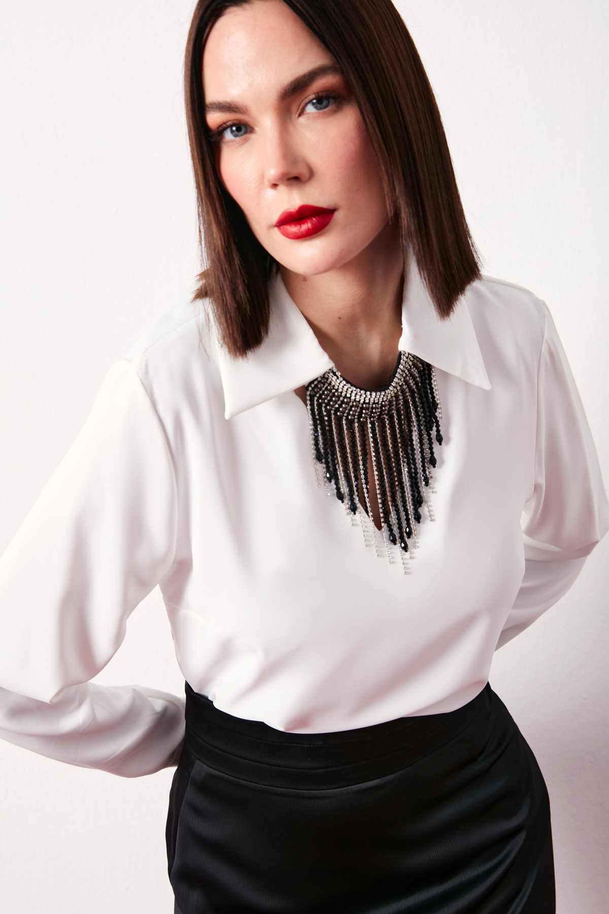 Kolyeli Salaş Bluz - EKRU