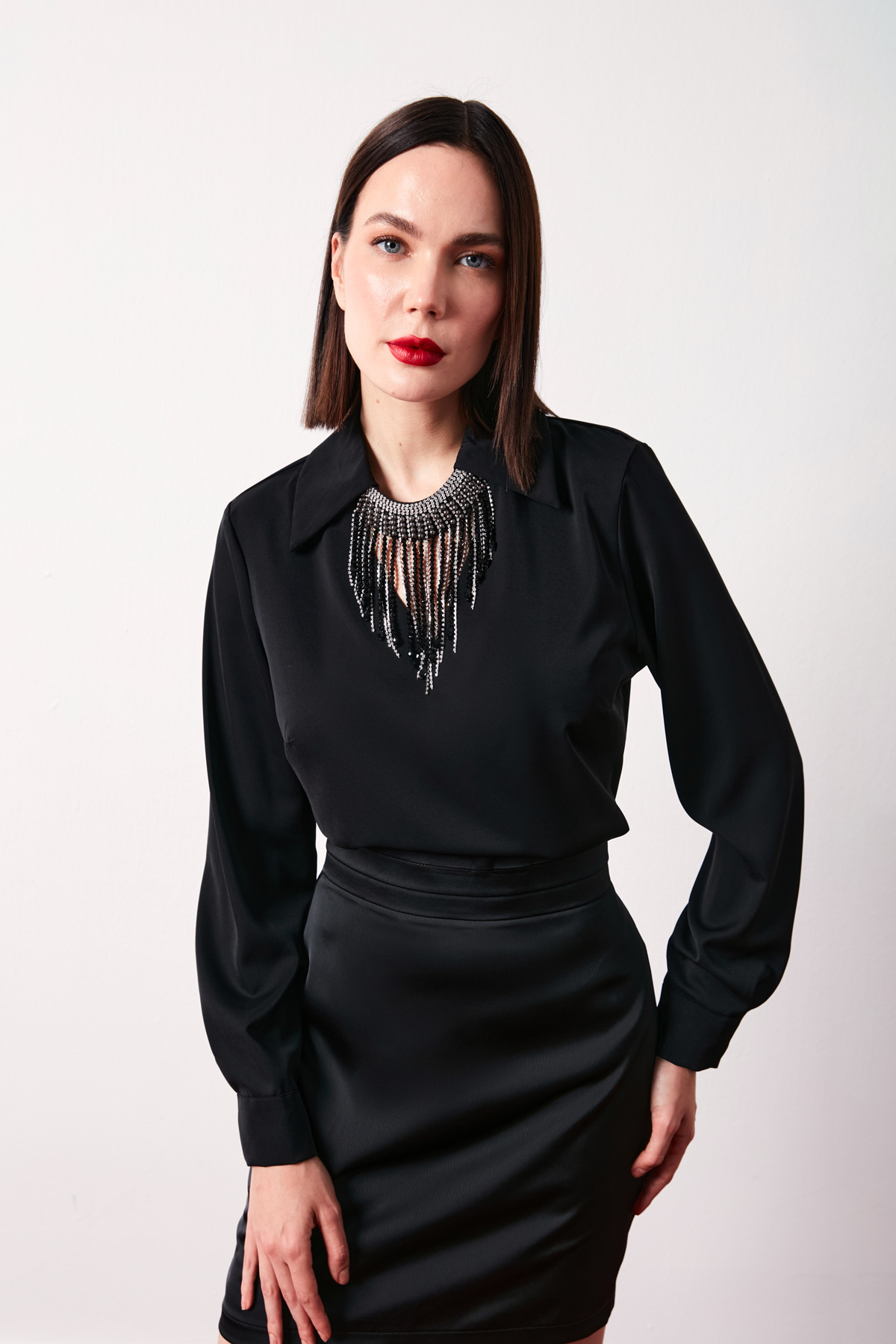 Kolyeli Salaş Bluz - SİYAH