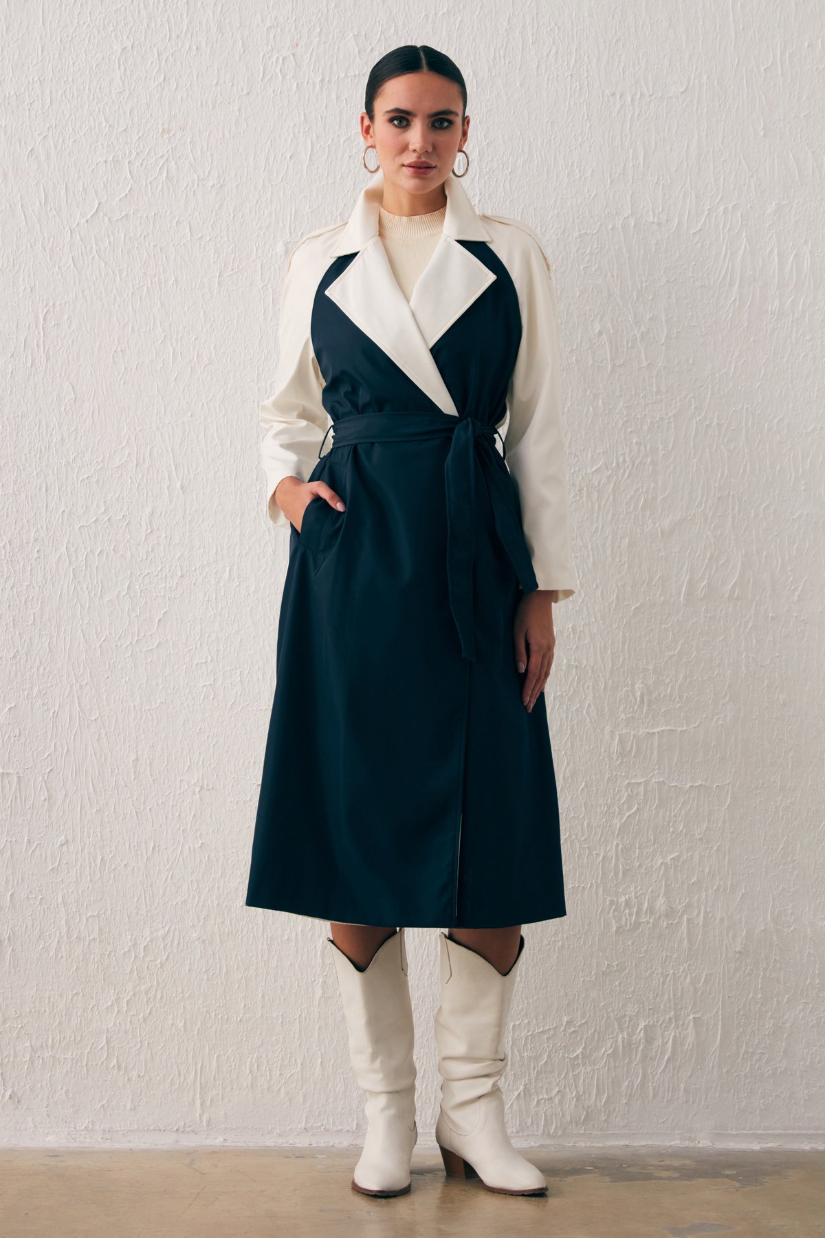 Kontrast Cepli Uzun Trençkot - EKRU-LACİVERT