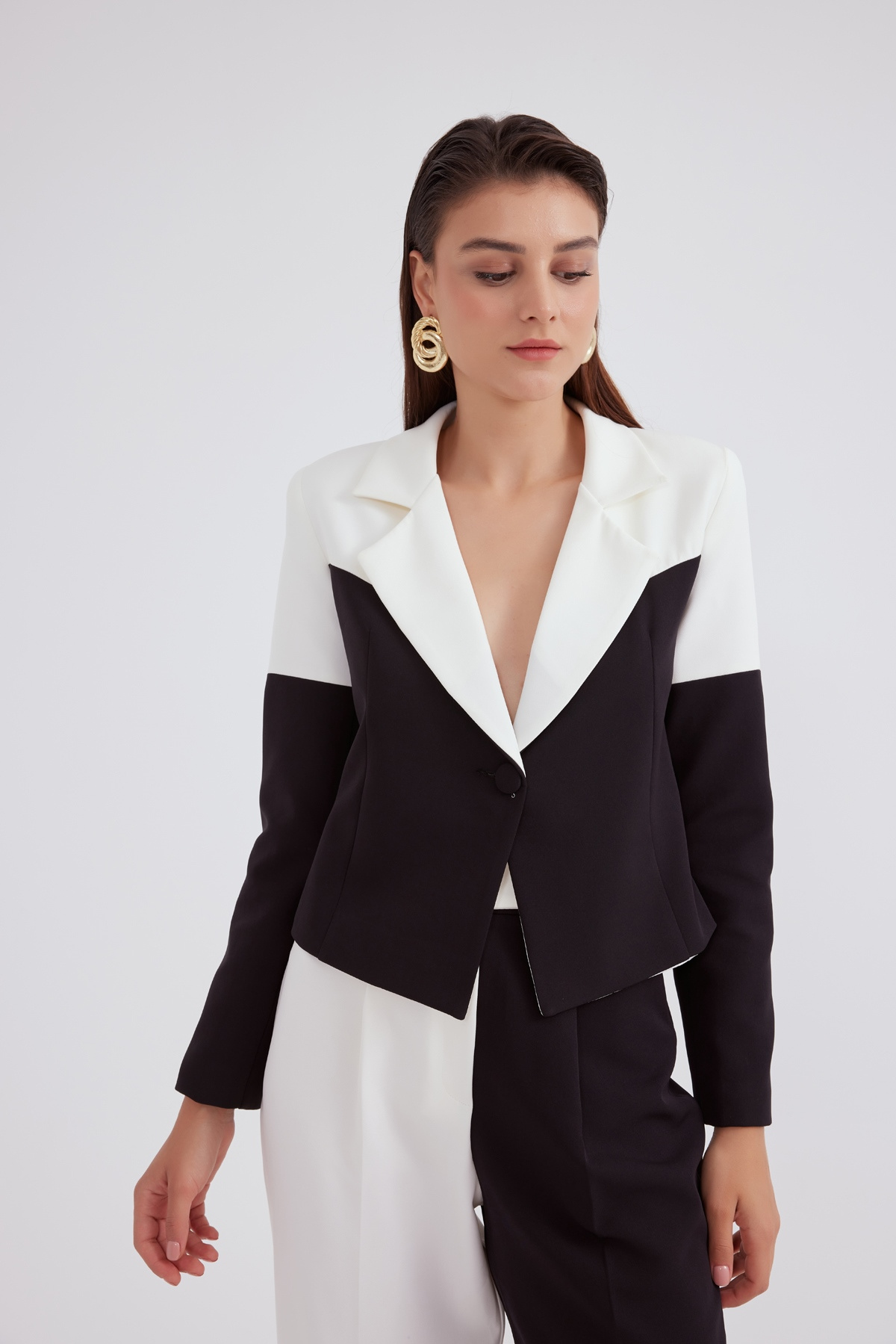 Kontrast crop blazer ceket - SİYAH-EKRU