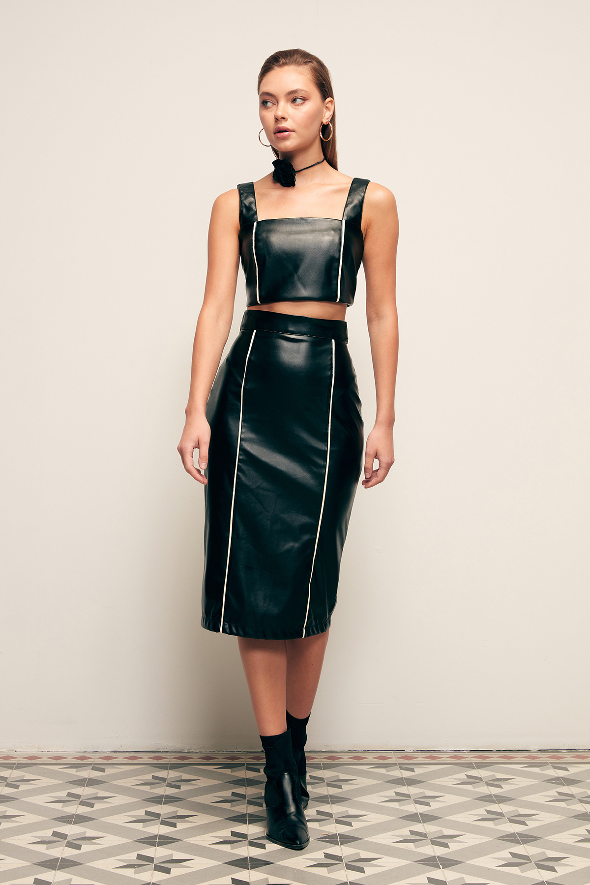 Kontrast Deri Crop Bluz - SİYAH