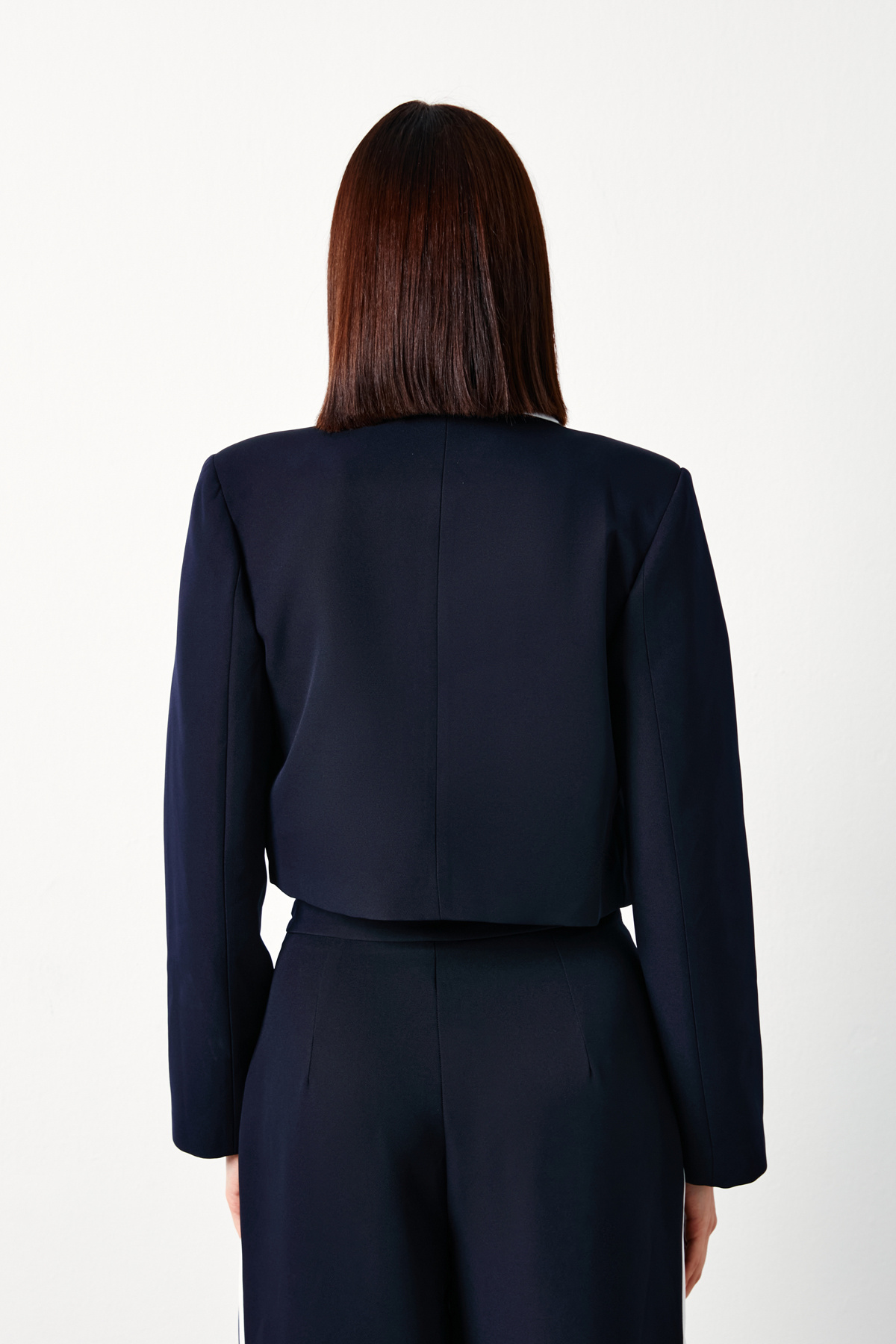 Kontrast Detaylı Kısa Ceket - LACİVERT