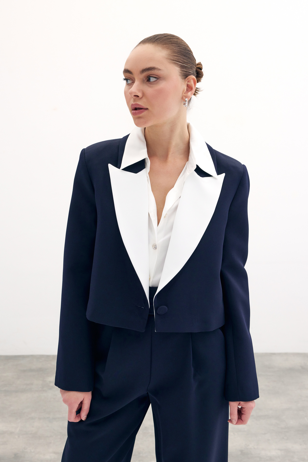 Contrast Short Jacket - Blue