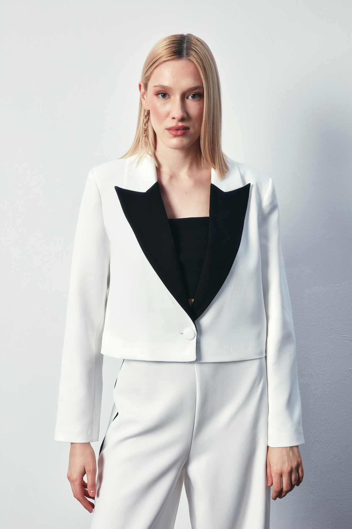 Kontrastlı Kısa Ceket - EKRU