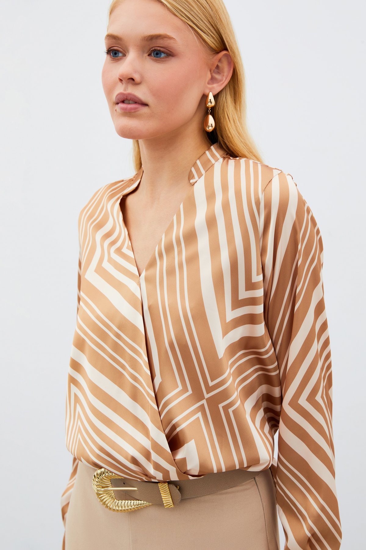 Kruvaze Desenli Bluz - KAHVE