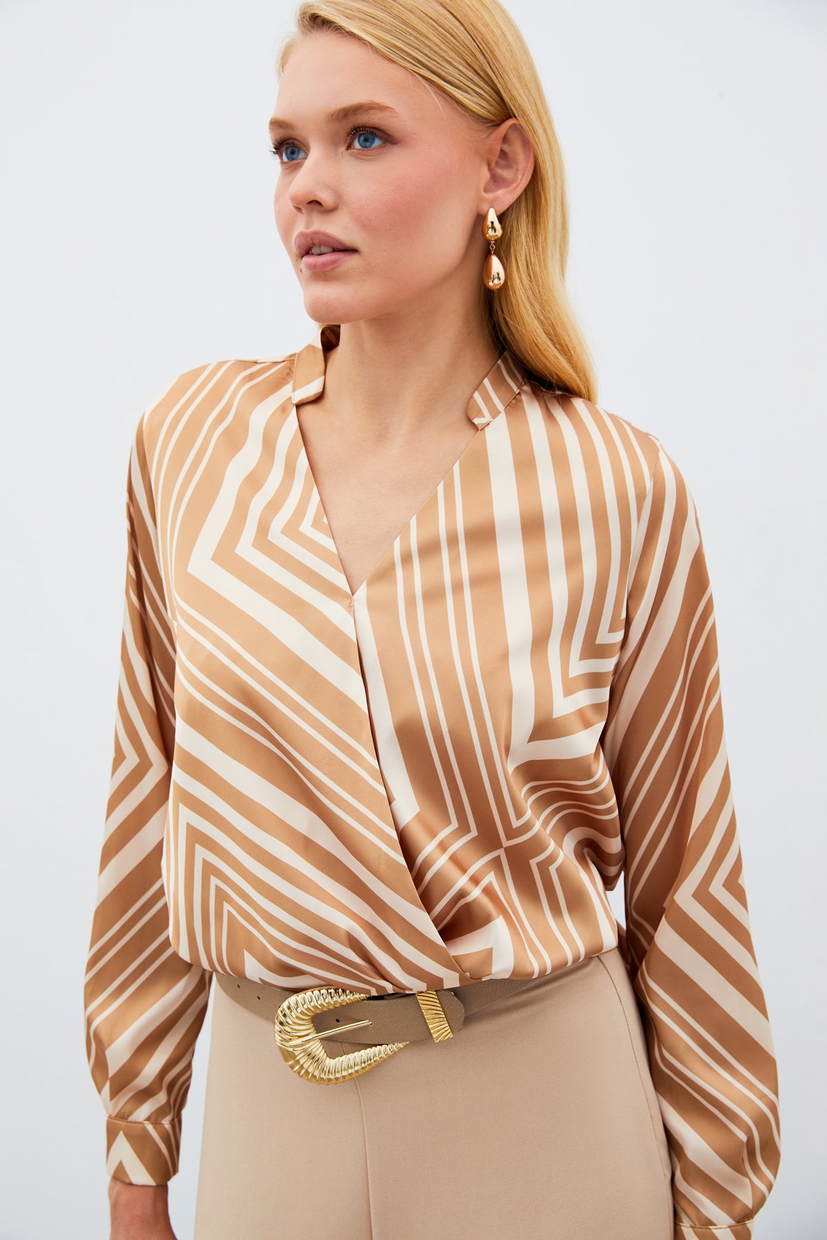 Kruvaze Desenli Bluz - KAHVE