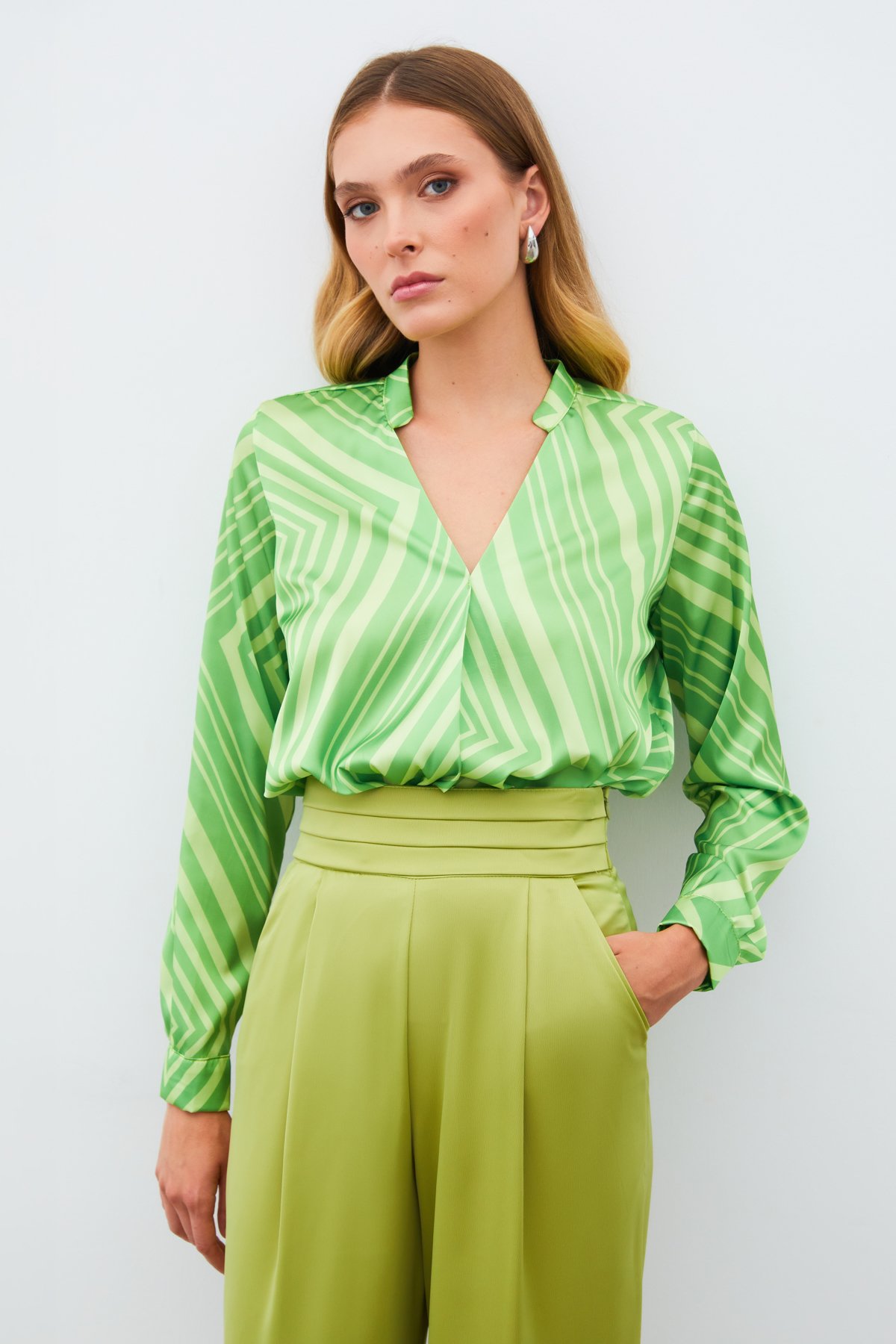 Kruvaze Desenli Bluz - YEŞİL