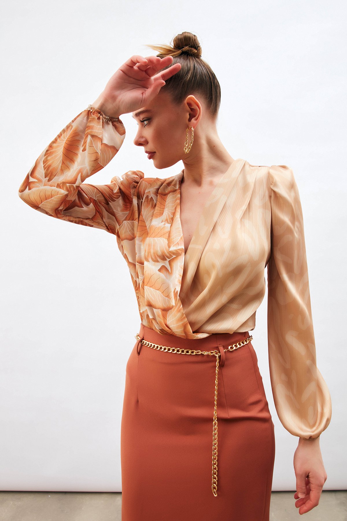 Kruvaze Desenli Bodysuit Bluz - KAHVE