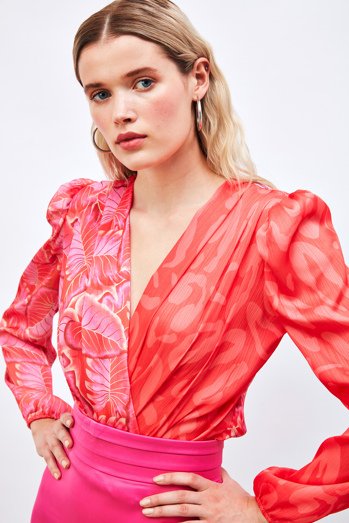 Kruvaze Desenli Bodysuit Bluz - KIRMIZI