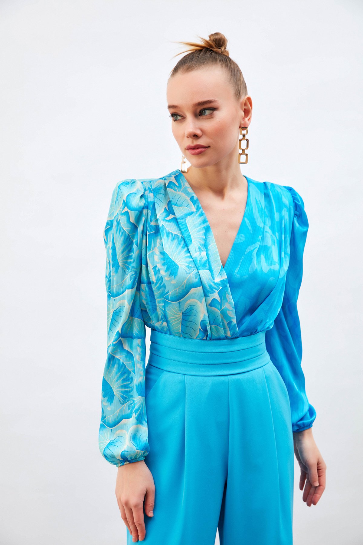 Kruvaze Desenli Bodysuit Bluz - MAVİ