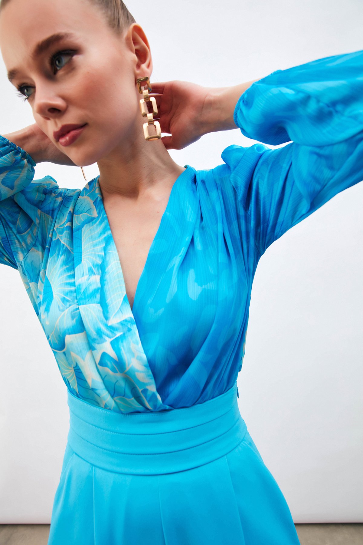 Kruvaze Desenli Bodysuit Bluz - MAVİ