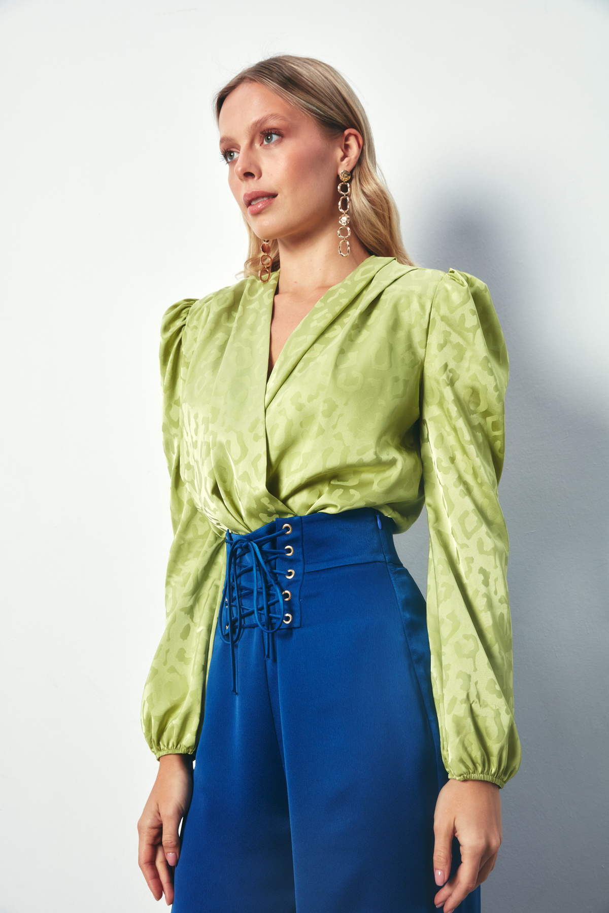 Kruvaze Desenli Bodysuit Bluz - YAĞ YEŞİLİ