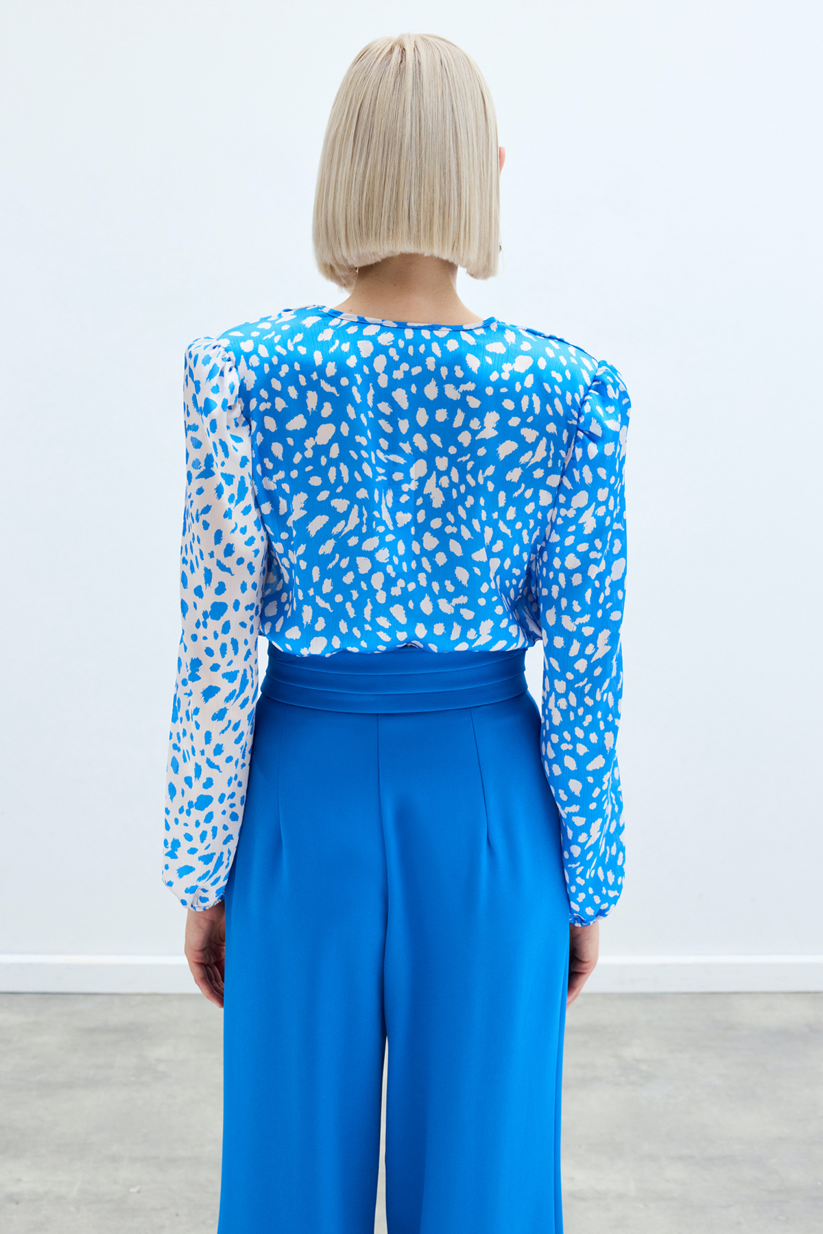 Kruvaze Desenli Bodysuit - Ekru-Lacivert