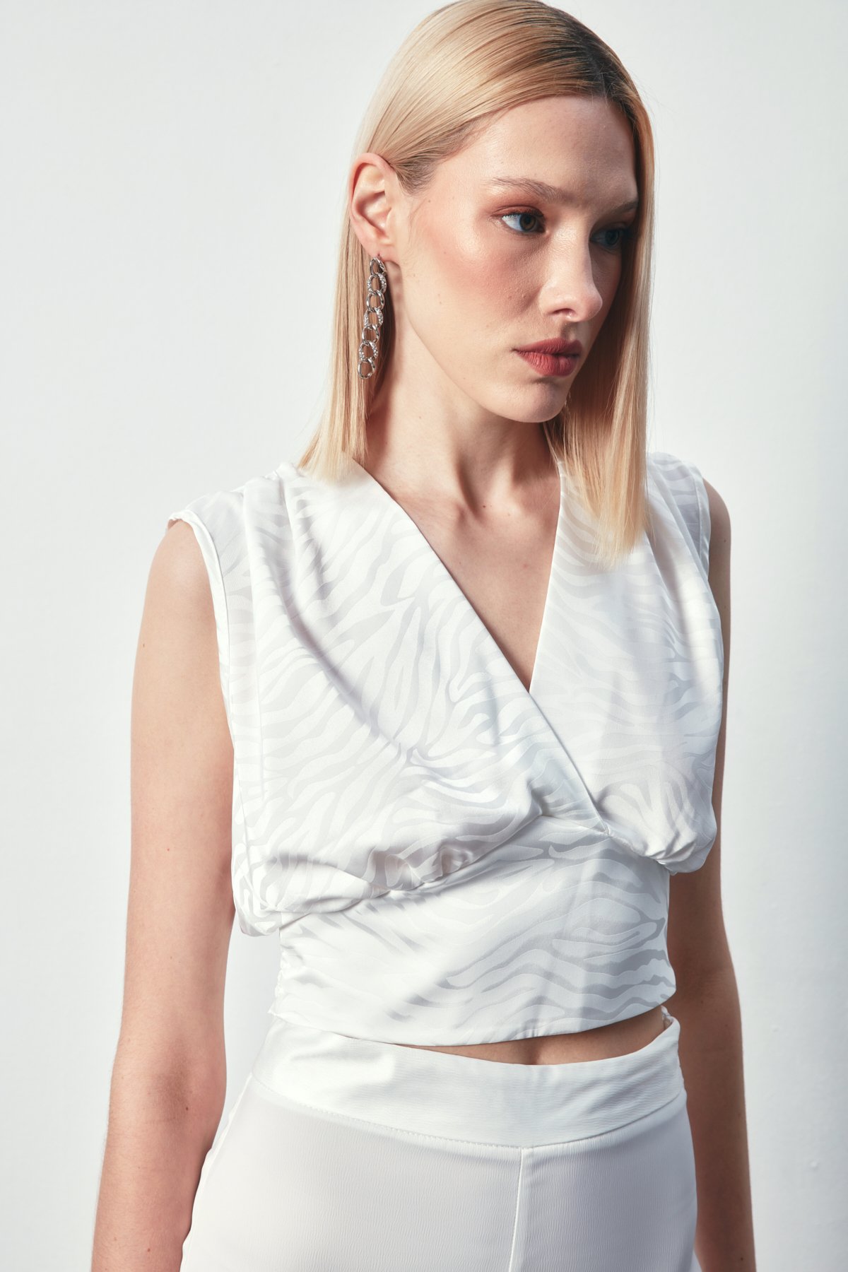 Kruvaze Desenli Saten Bluz - EKRU