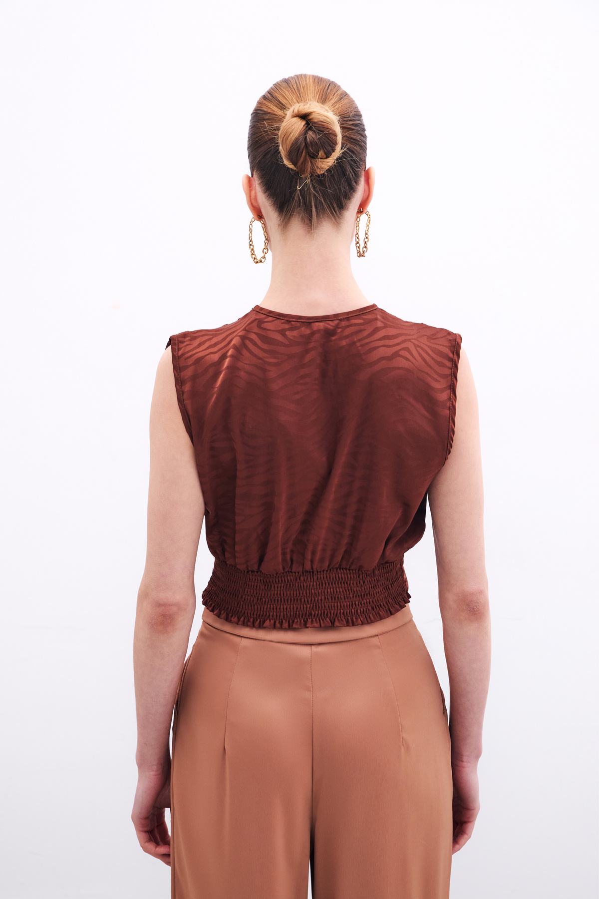 Kruvaze Desenli Saten Bluz - Kahve