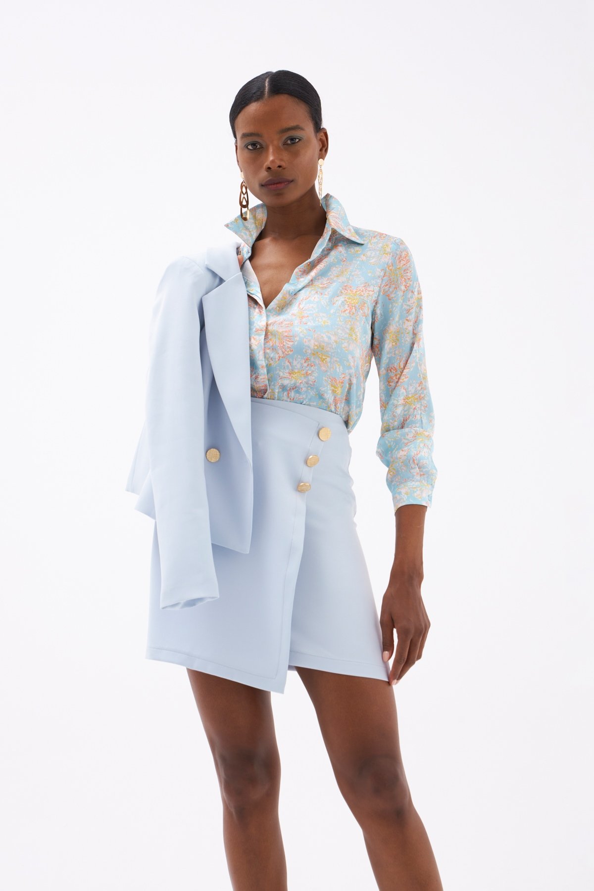 Kruvaze düğmeli mini etek - BEBE MAVİ