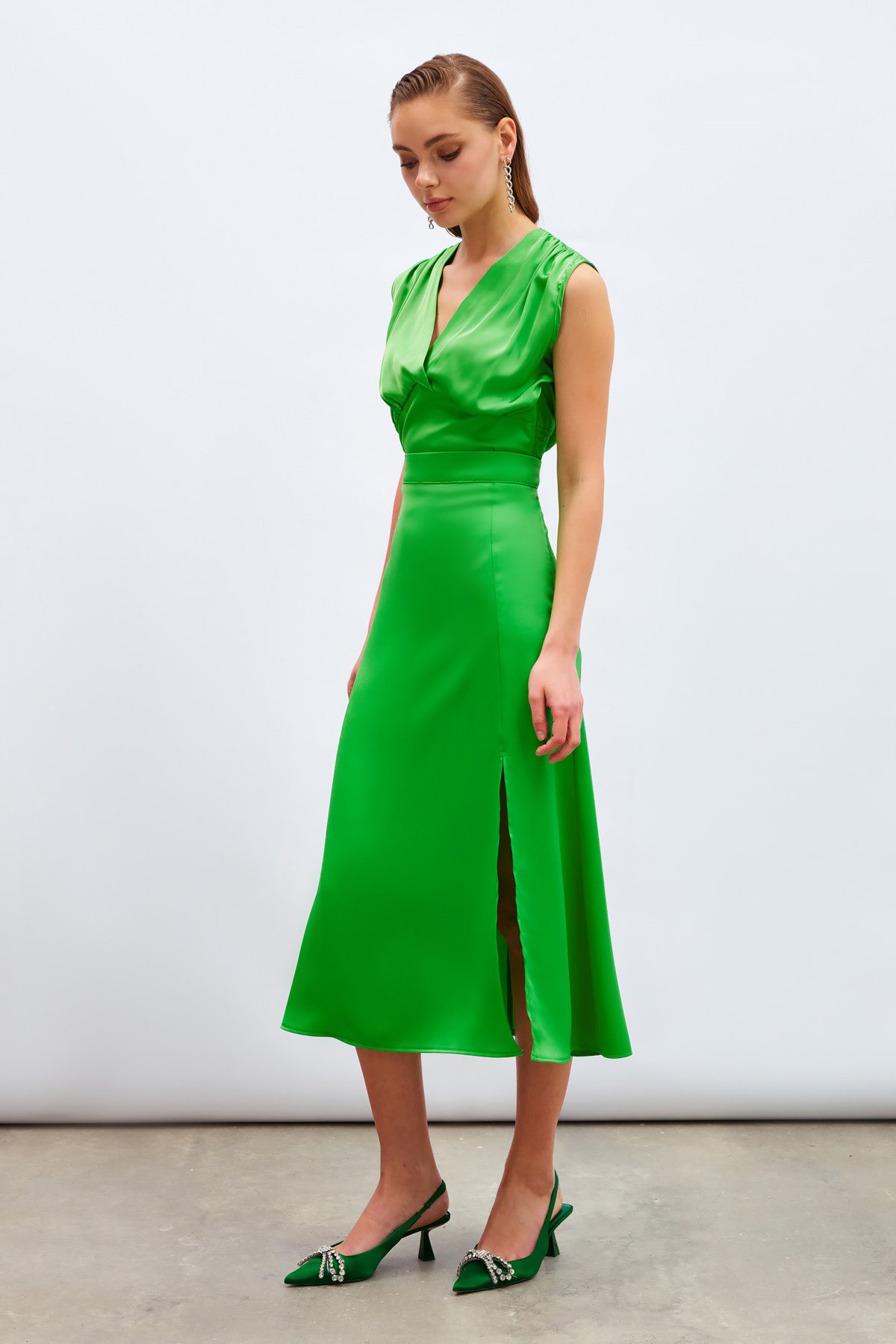 Kruvaze Kısa Saten Bluz - AÇIK YEŞİL