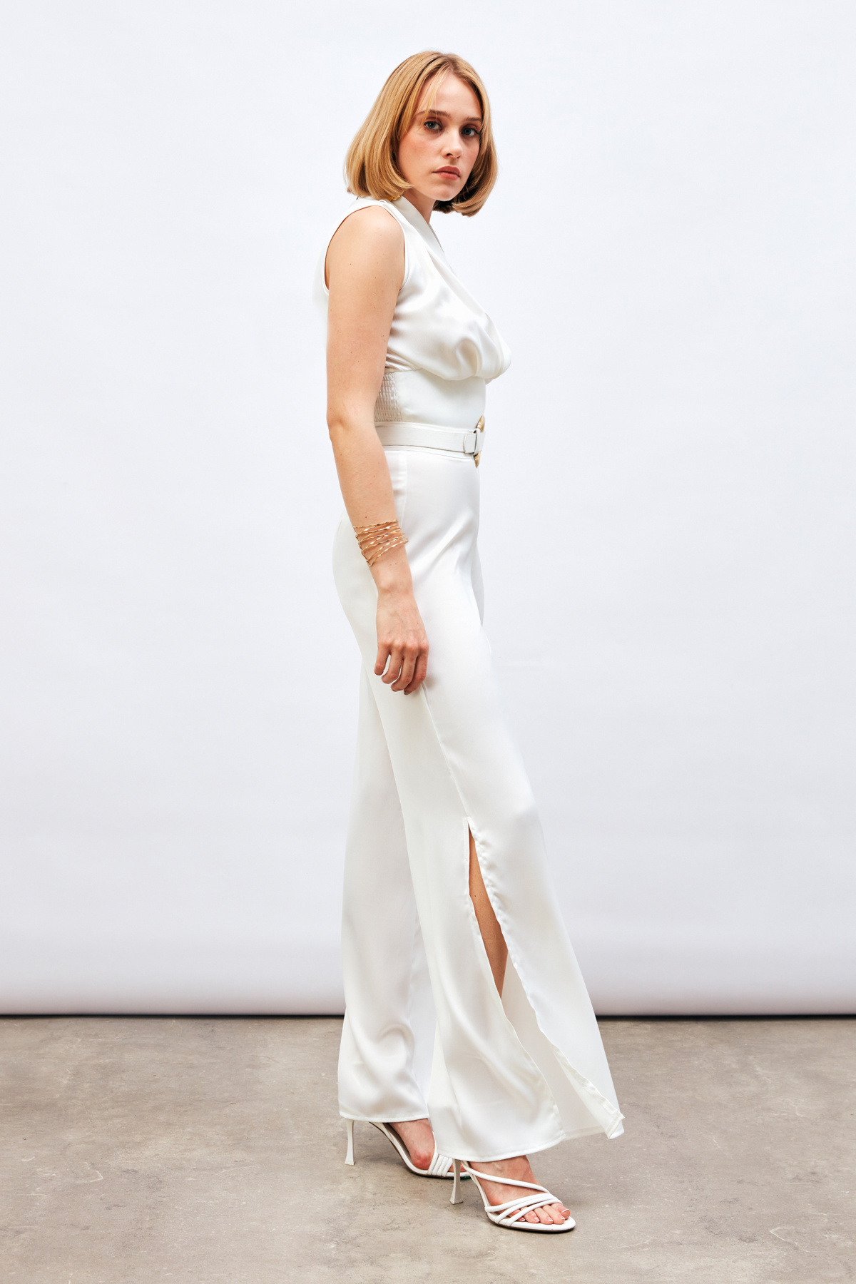 Kruvaze Kolsuz Saten Bluz - EKRU