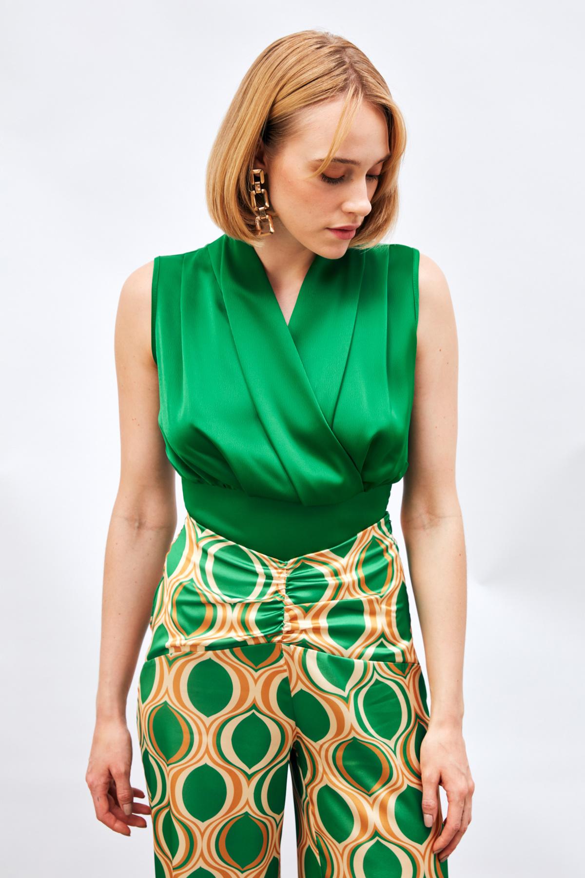 Kruvaze Kolsuz Saten Bluz - YEŞİL