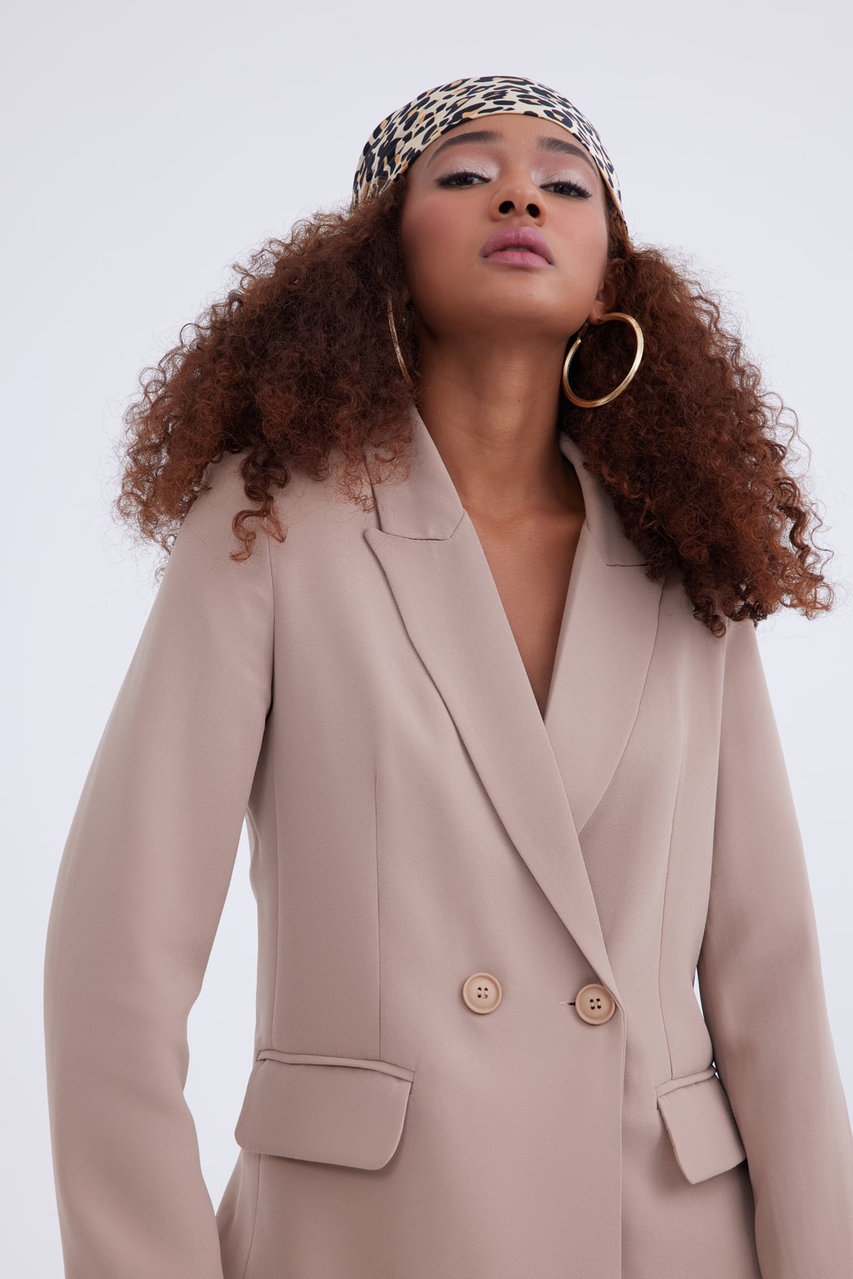 double-breasted crepe blazer jacket - BEIGE
