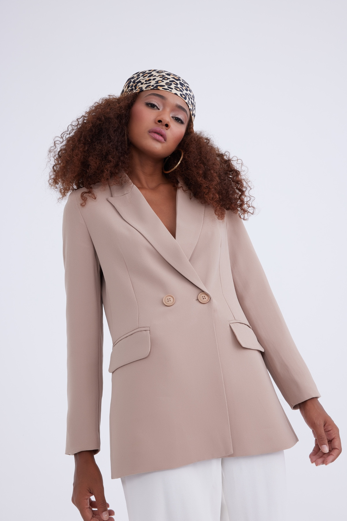 double-breasted crepe blazer jacket - BEIGE
