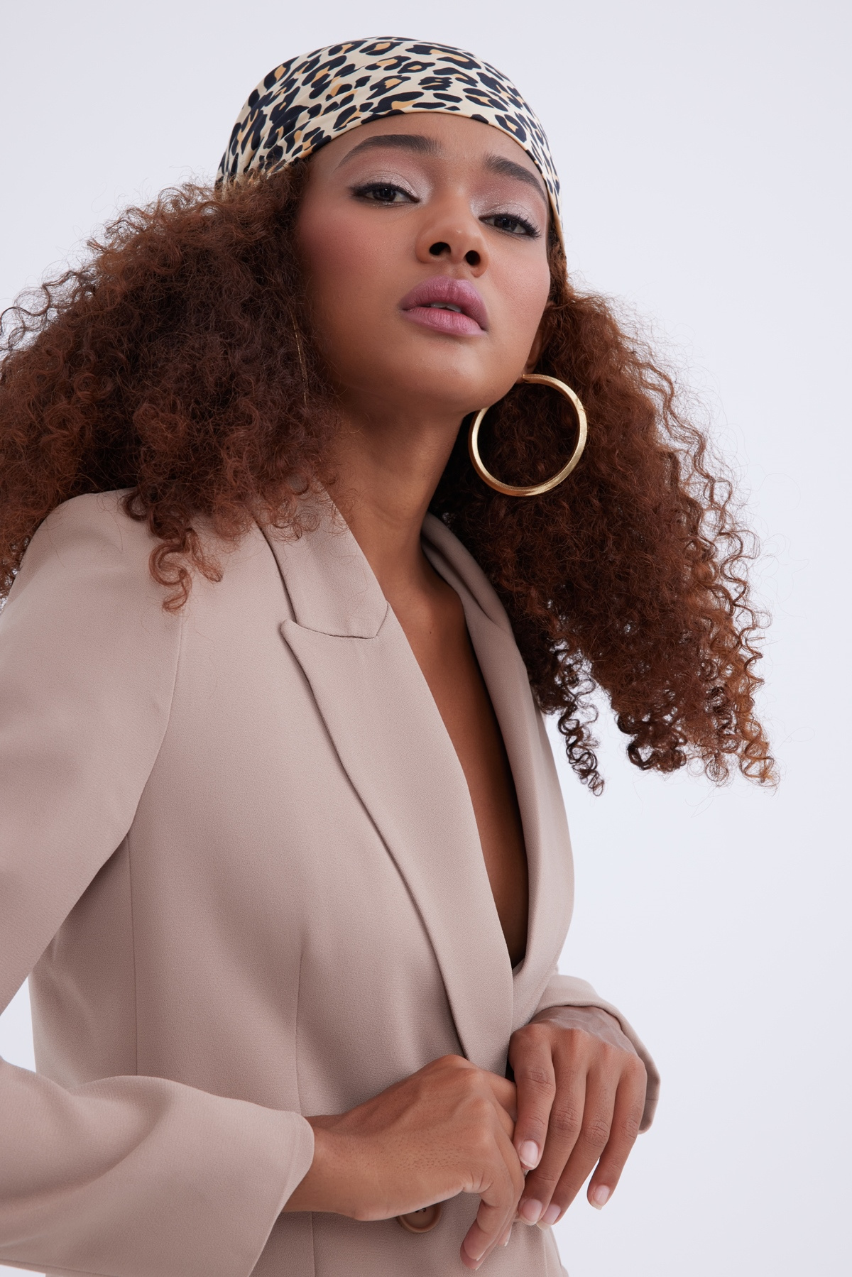 double-breasted crepe blazer jacket - BEIGE