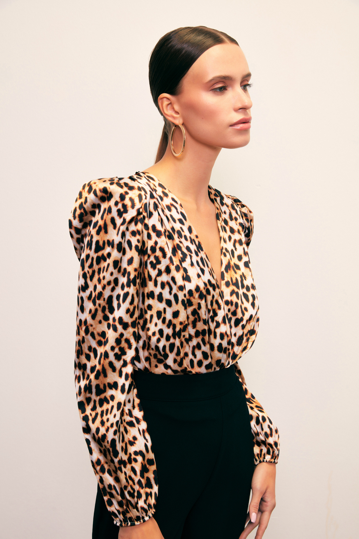 Kruvaze Leopar Desenli Bodysuit Bluz - SİYAH-KAHVE