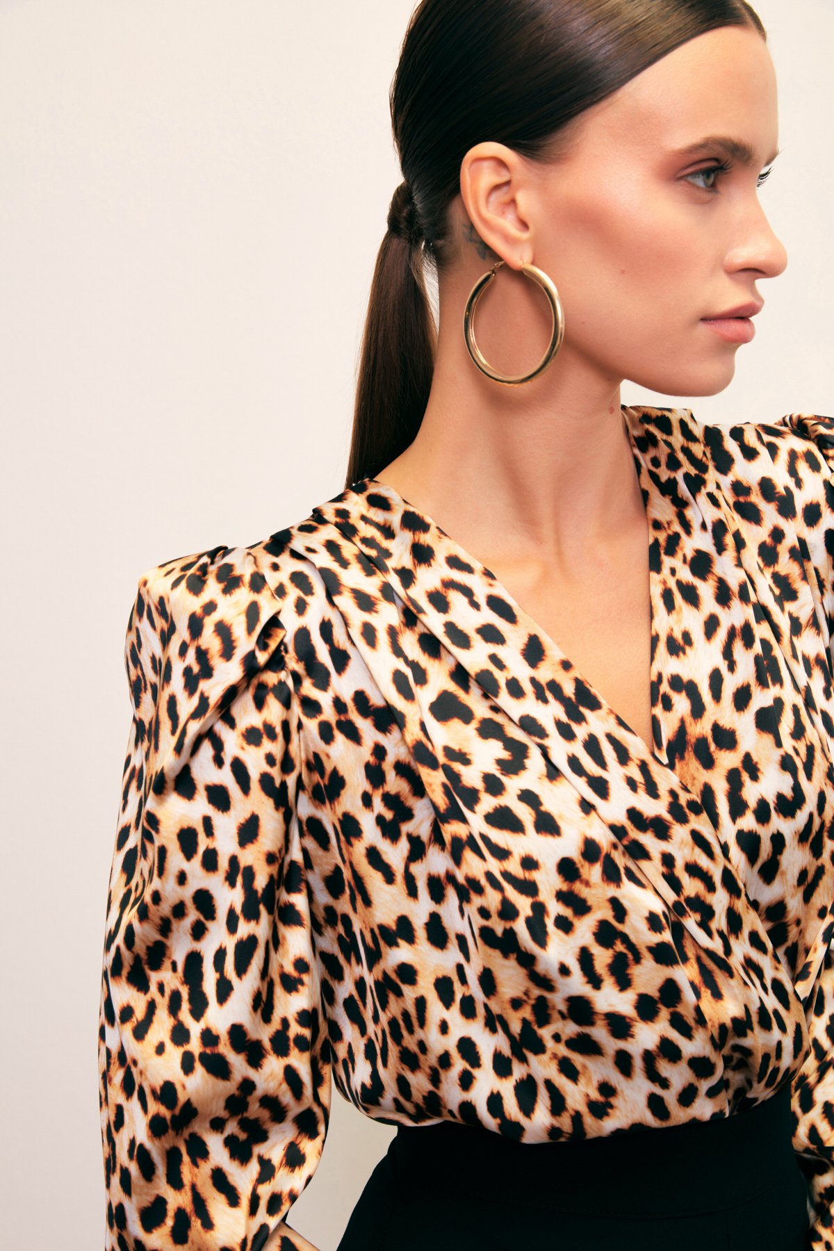 Kruvaze Leopar Desenli Bodysuit Bluz - SİYAH-KAHVE