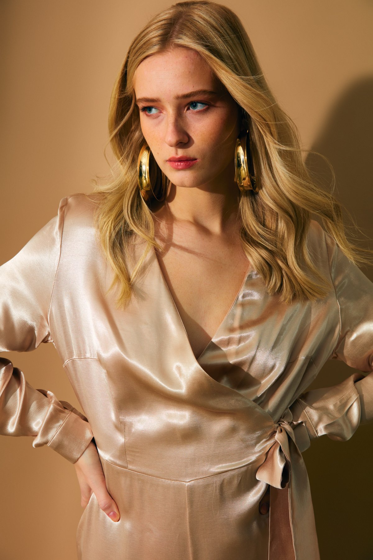 Kruvaze Salaş Saten Tulum - BEJ