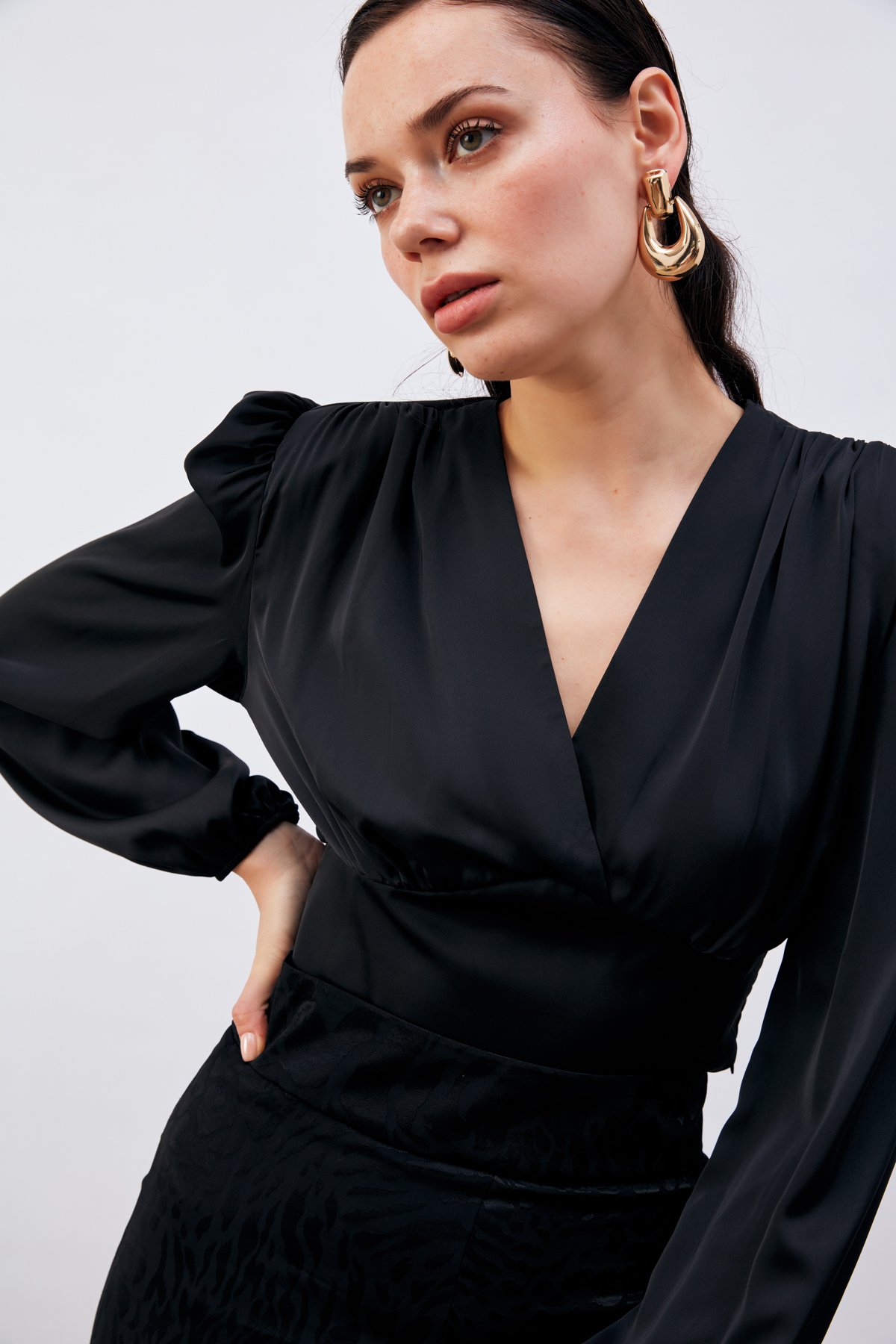 Kruvaze Saten Bluz - SİYAH