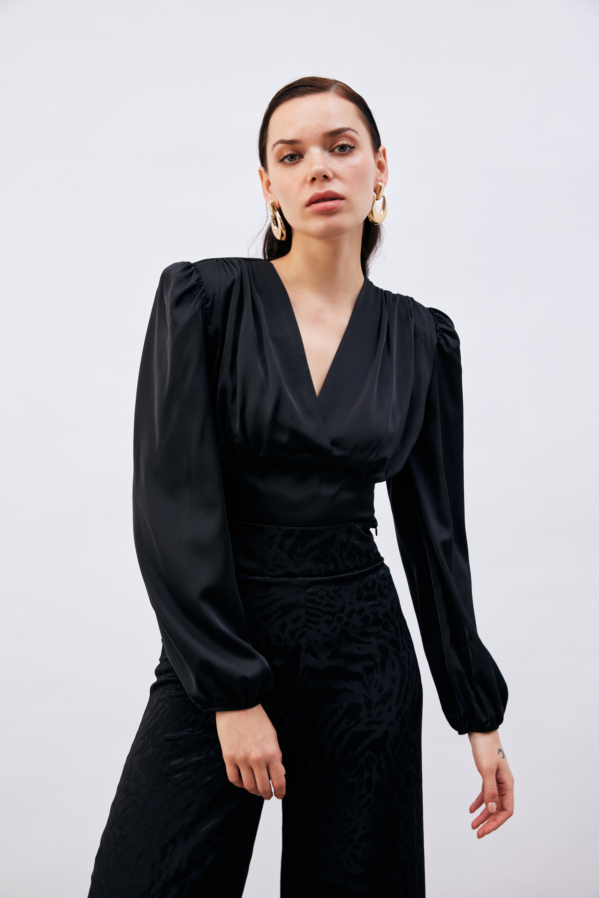 Kruvaze Saten Bluz - SİYAH