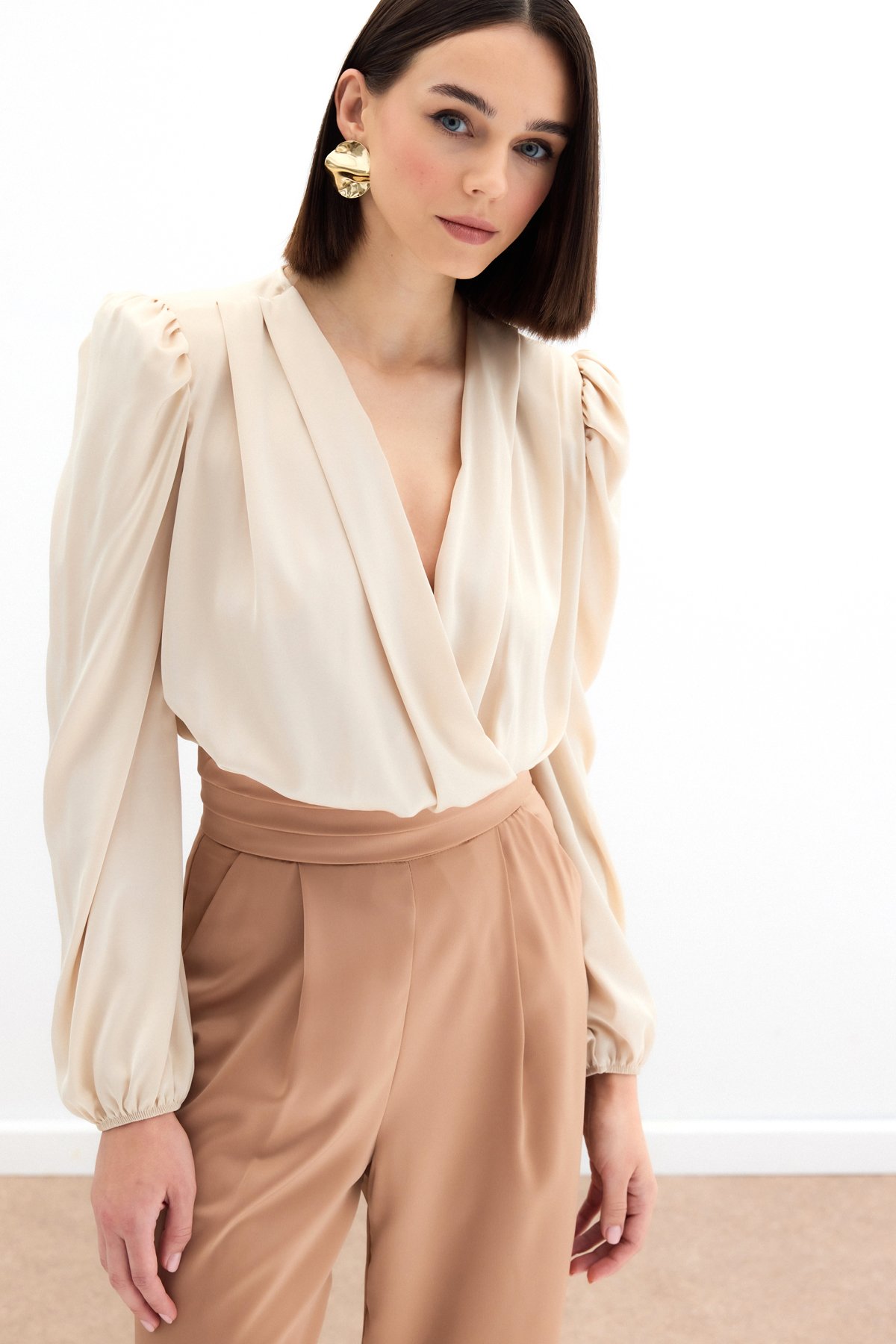 Kruvaze Saten Bodysuit Bluz - Bej
