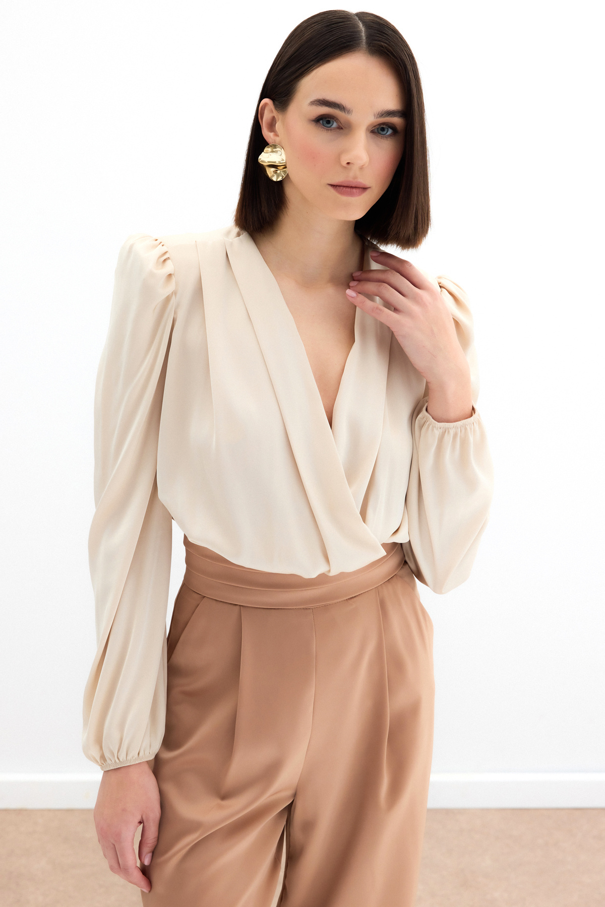 Kruvaze Saten Bodysuit Bluz - Bej