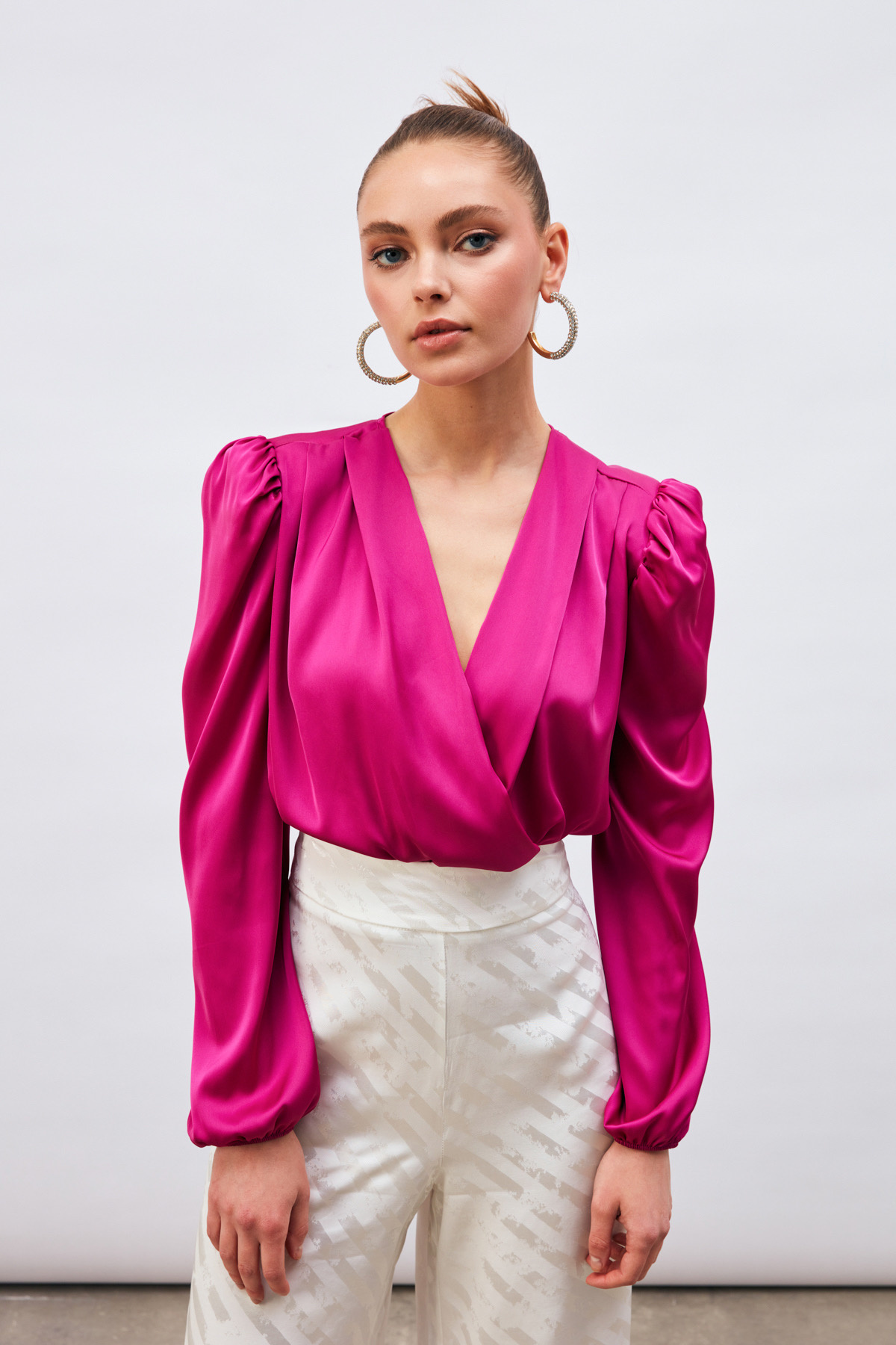 Double-breasted satin bodysuit - FuchsIa