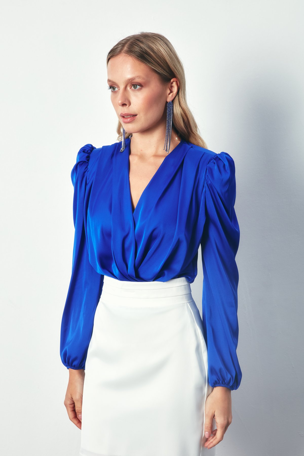 Kruvaze Saten Bodysuit Bluz - SAX MAVİ