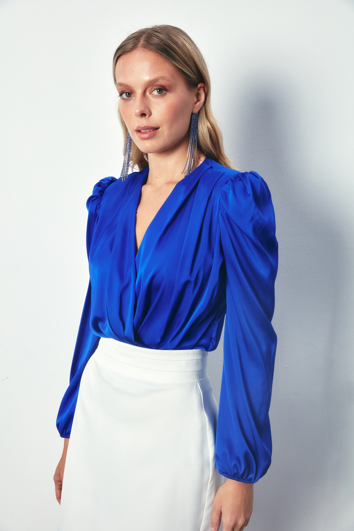 Kruvaze Saten Bodysuit Bluz - SAX MAVİ