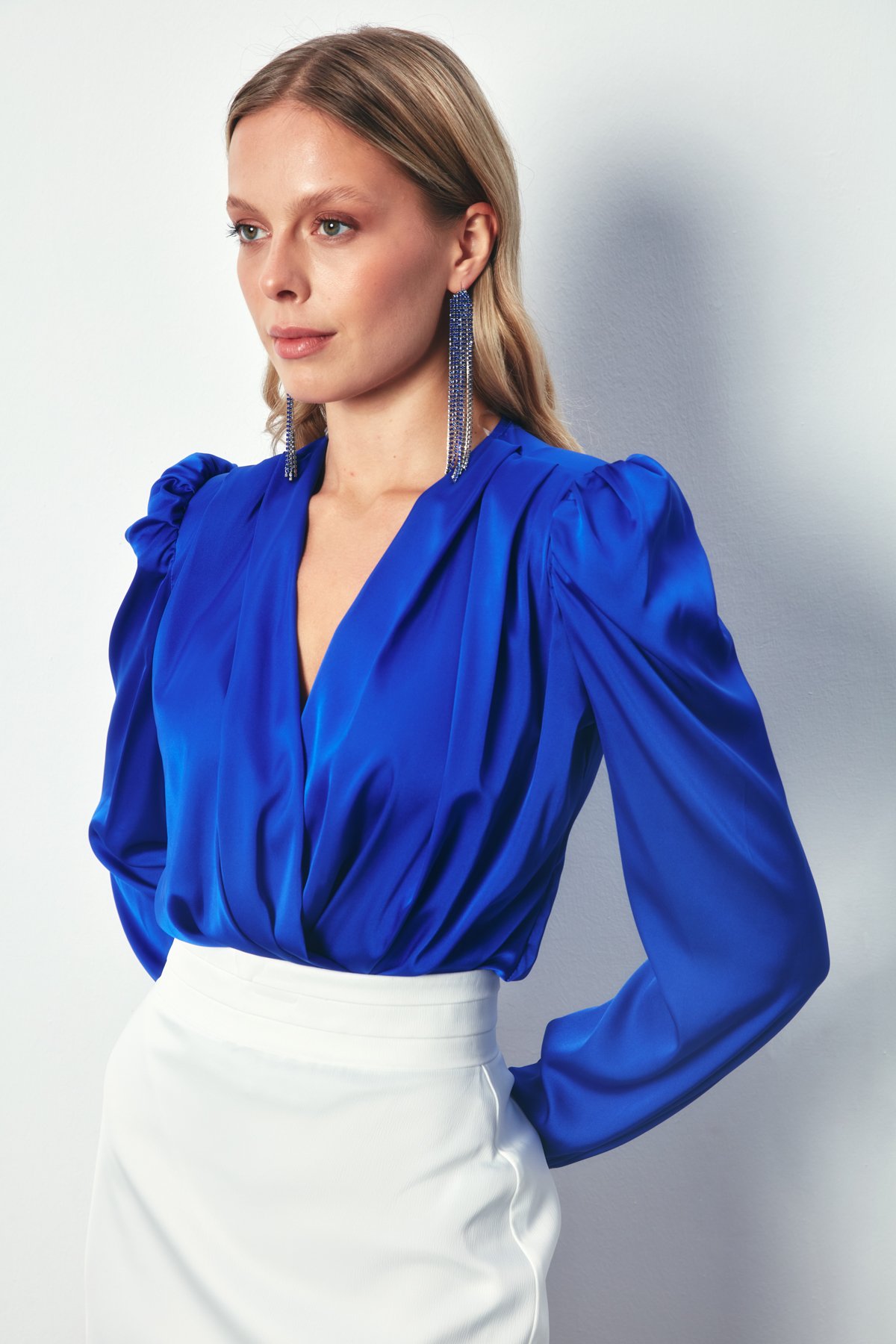 Kruvaze Saten Bodysuit Bluz - SAX MAVİ