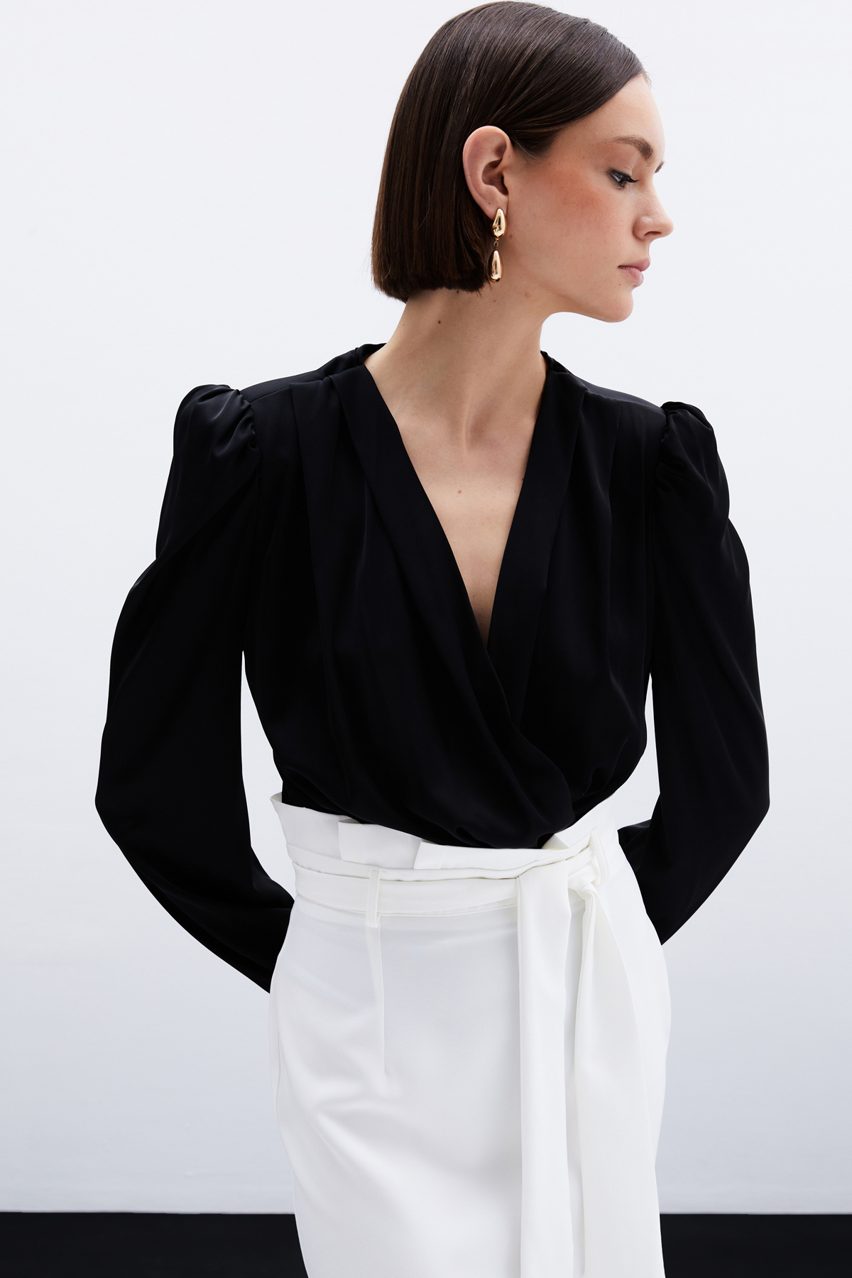 Kruvaze Saten Bodysuit Bluz - Siyah