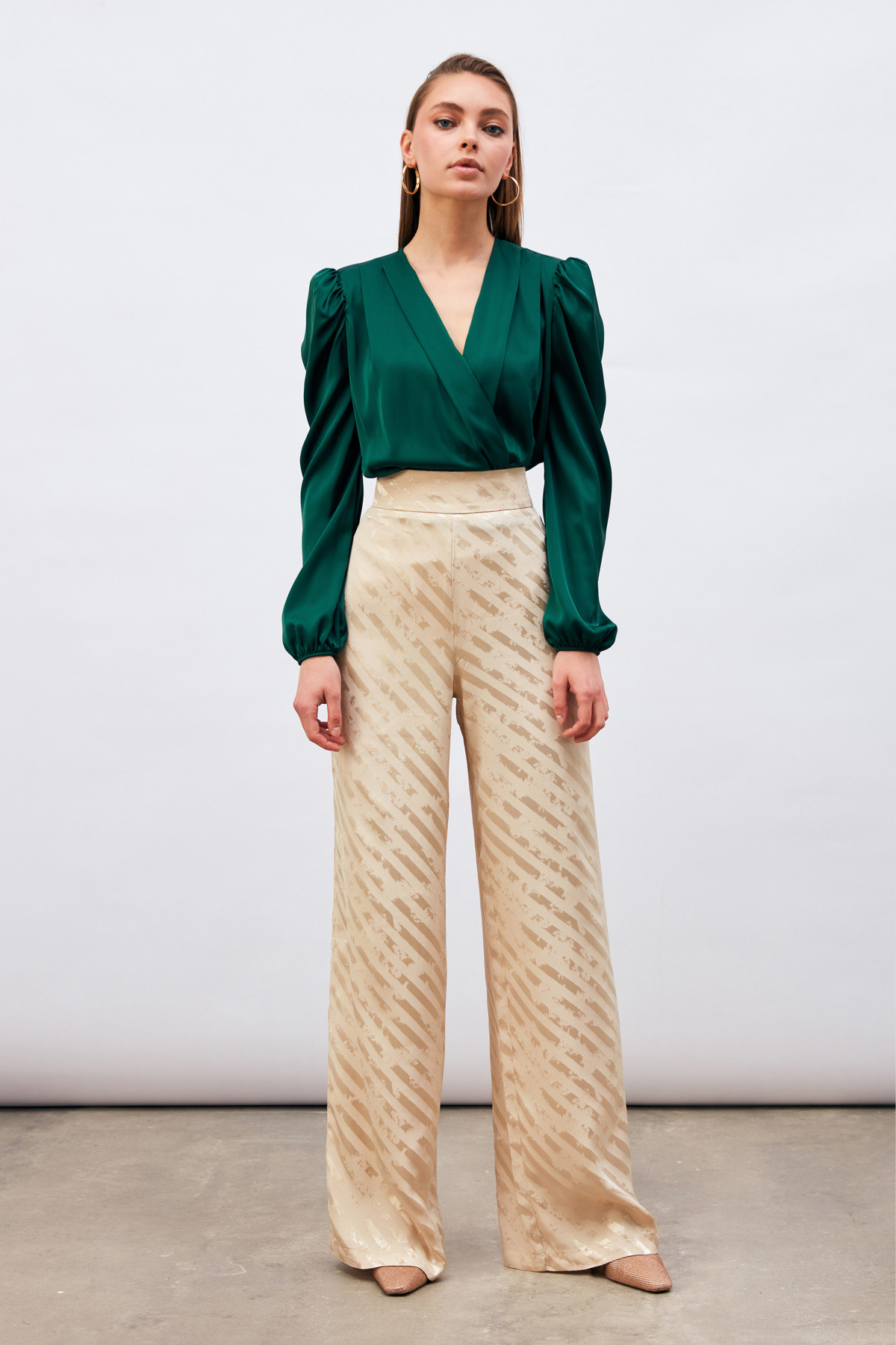 Kruvaze Saten Bodysuit Bluz - ZÜMRÜT