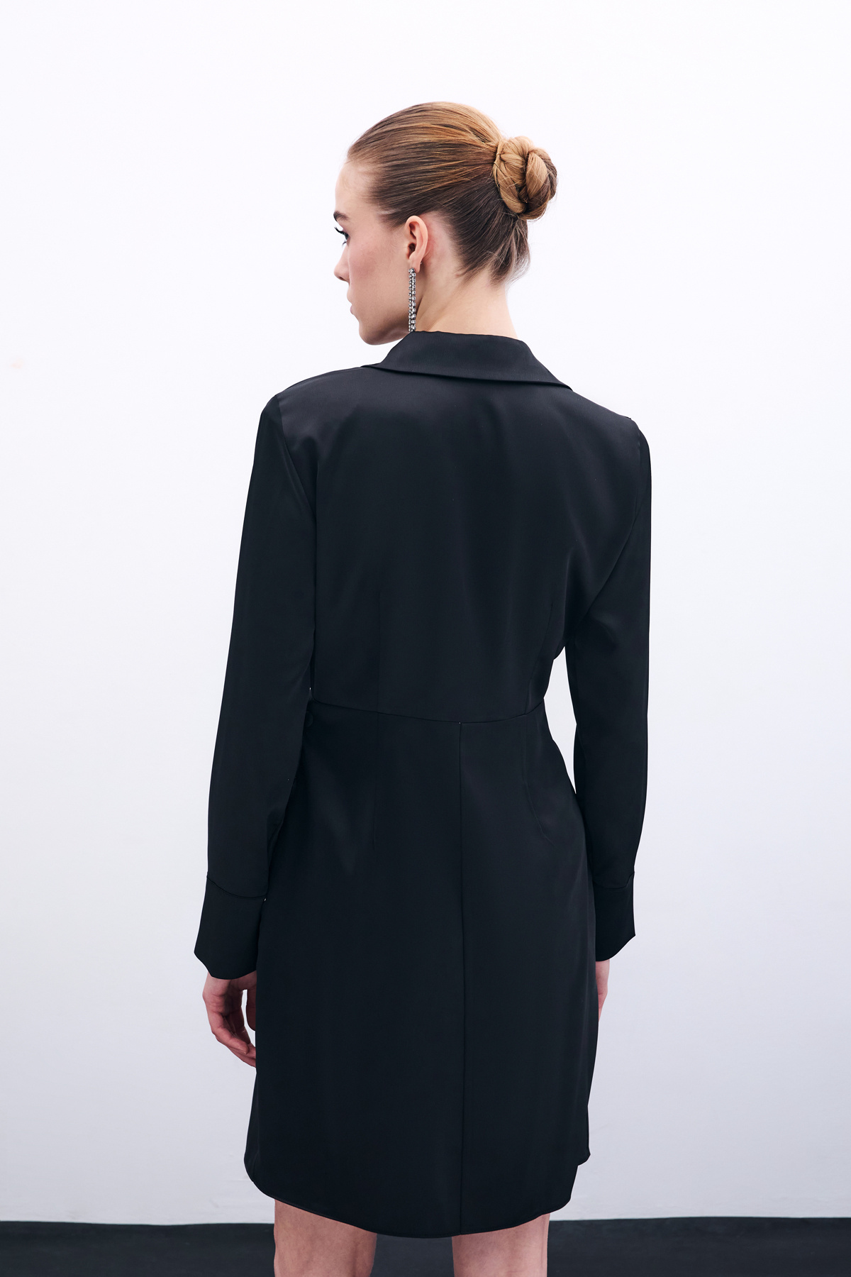 Kruvaze Saten Elbise - Siyah